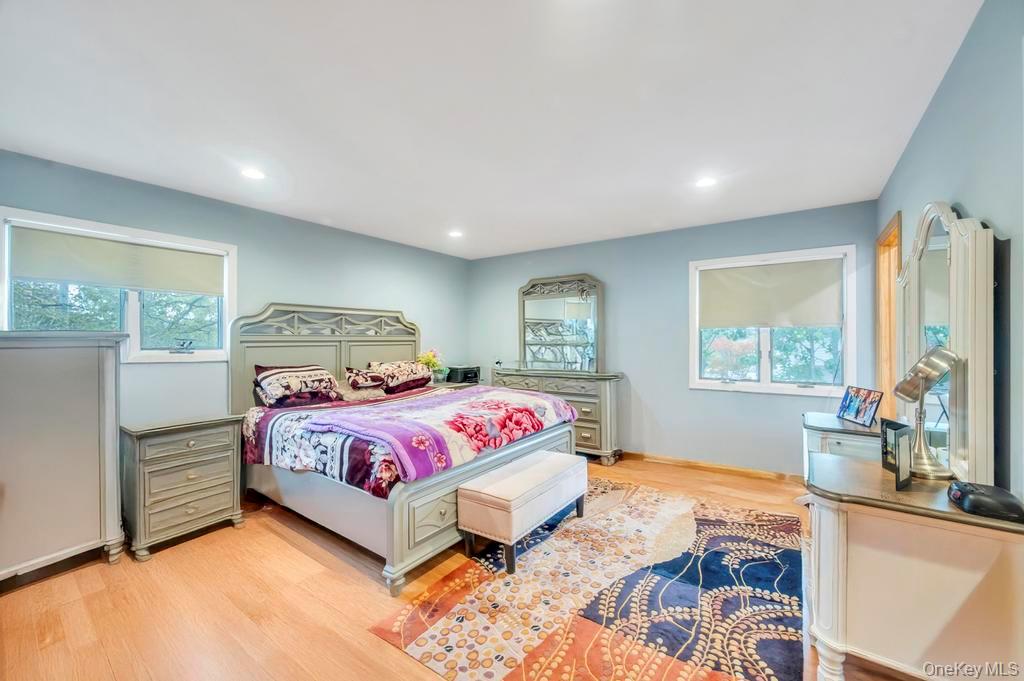 2 Valley Greens Drive, Valley Stream, NY 11581