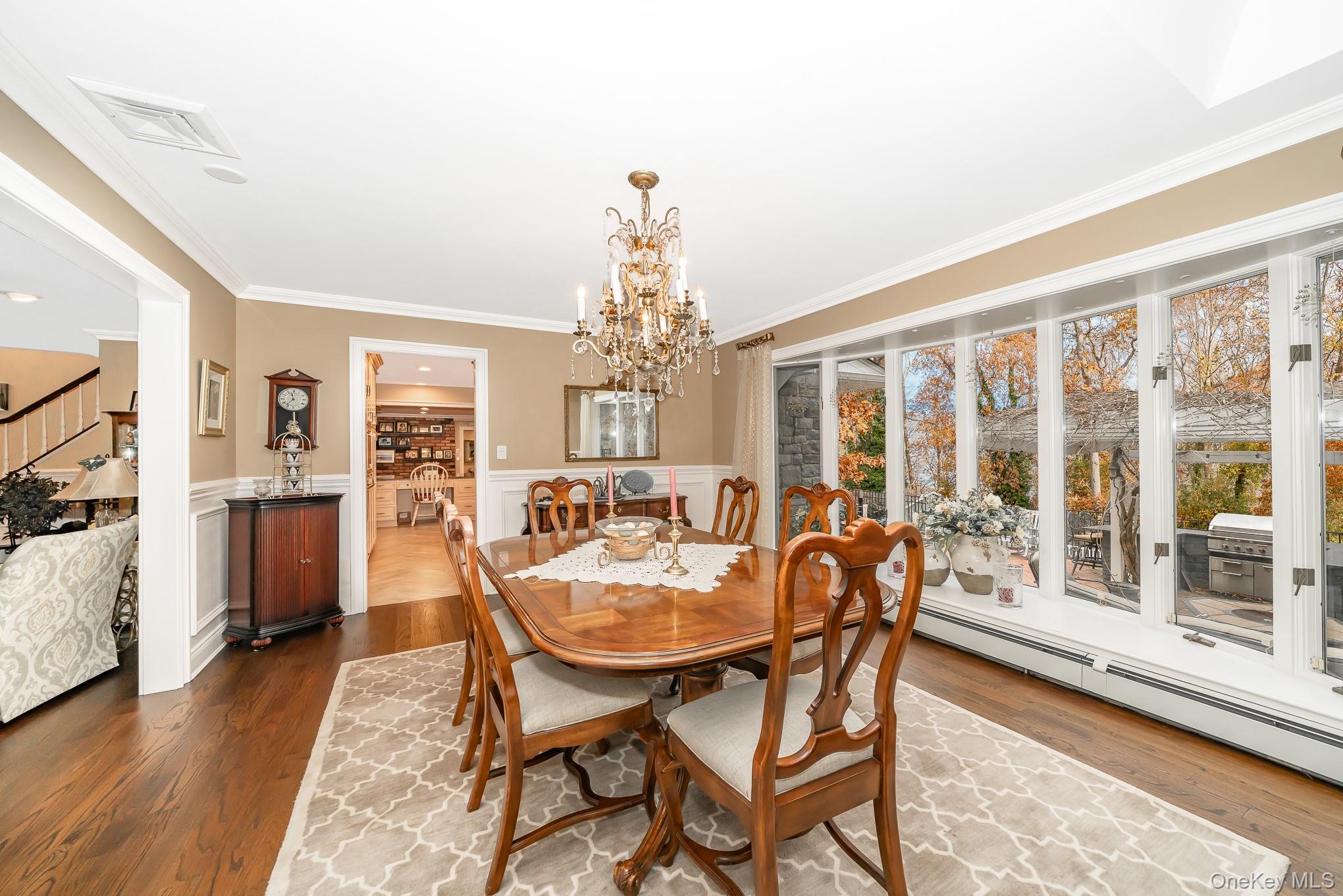 17 Thide Court, Smithtown, NY 11787