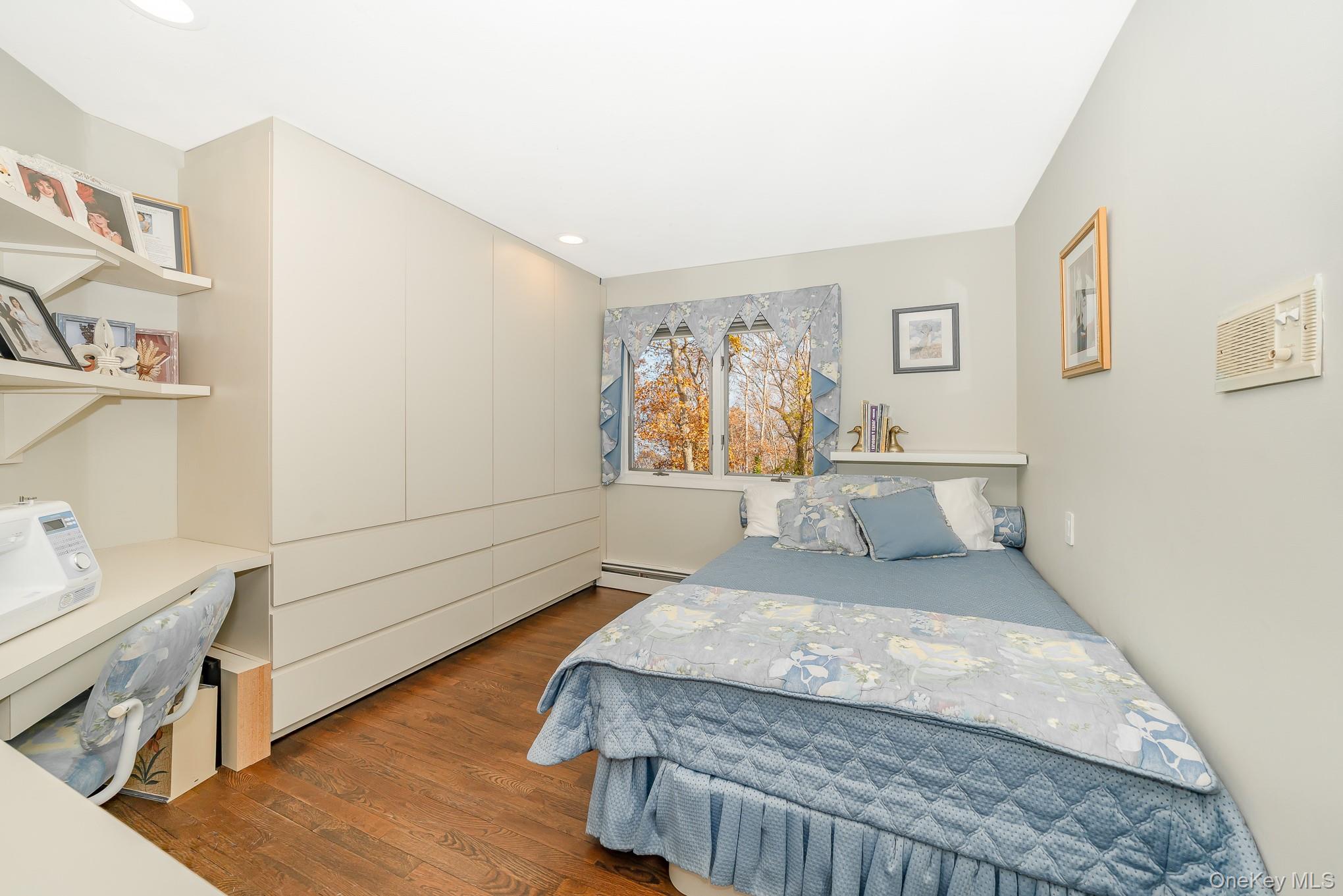 17 Thide Court, Smithtown, NY 11787