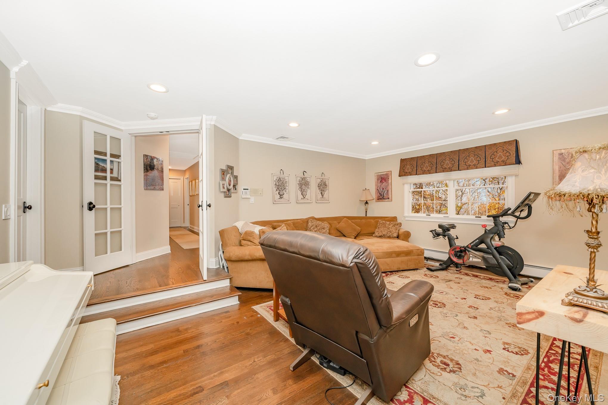 17 Thide Court, Smithtown, NY 11787