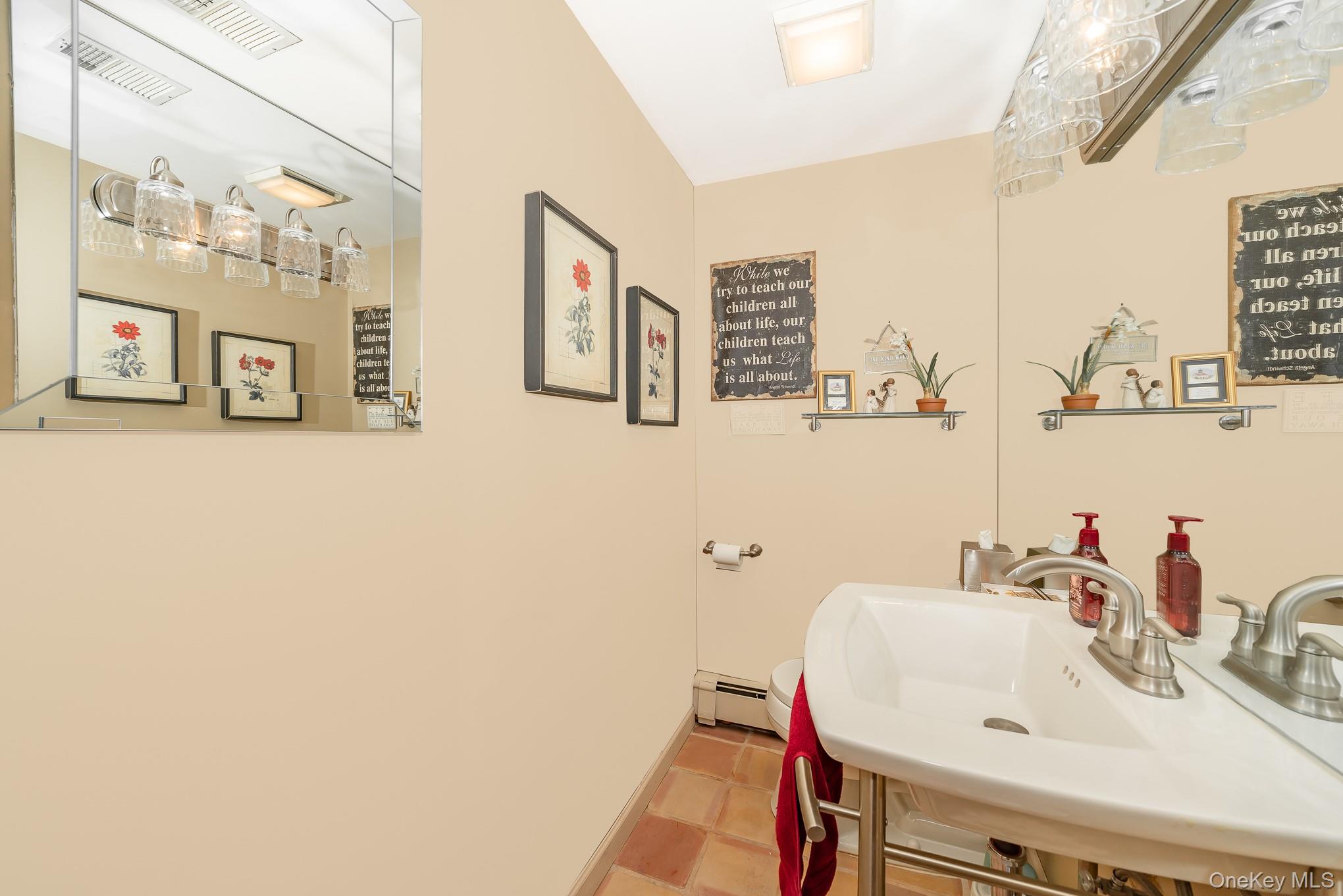 17 Thide Court, Smithtown, NY 11787