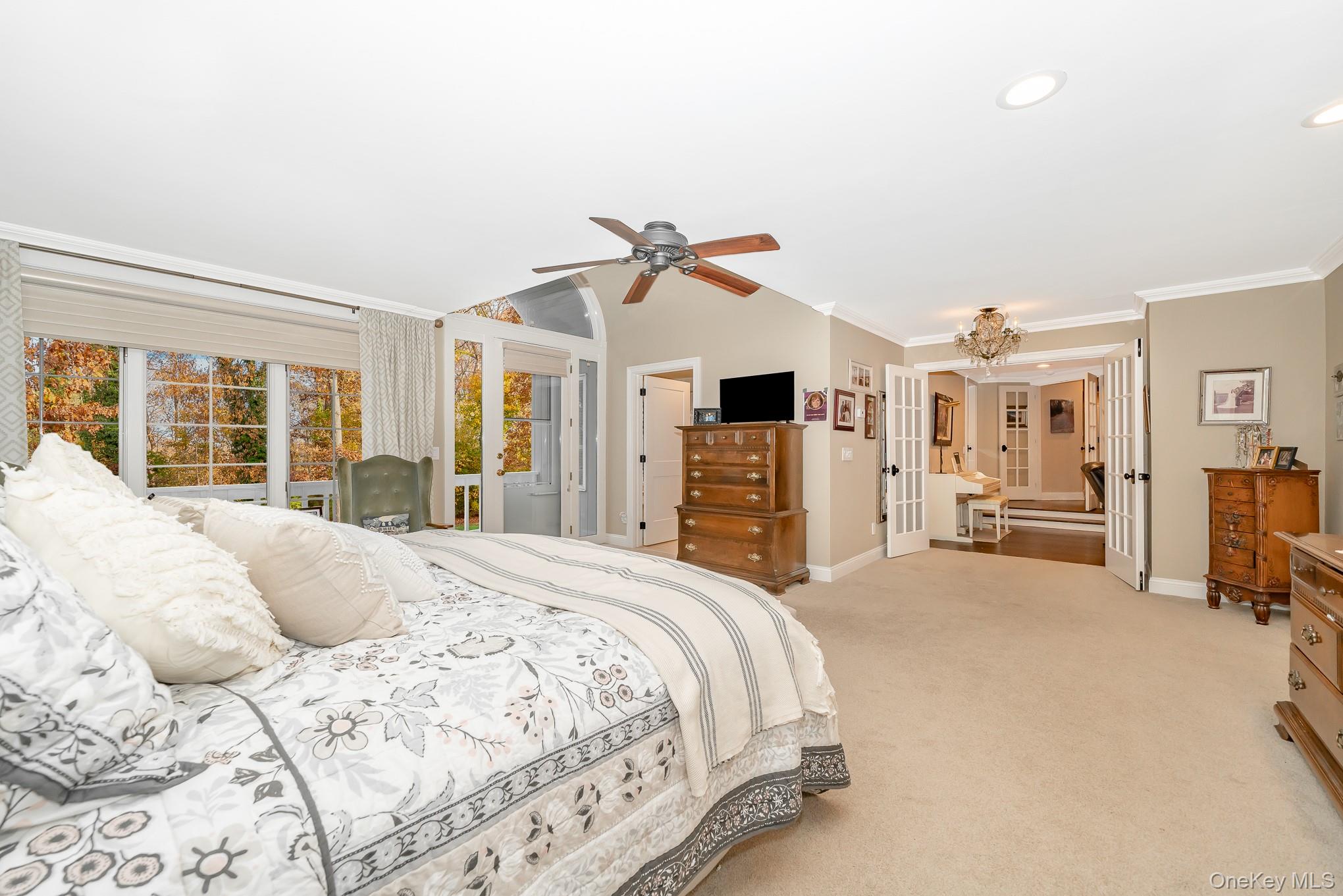 17 Thide Court, Smithtown, NY 11787