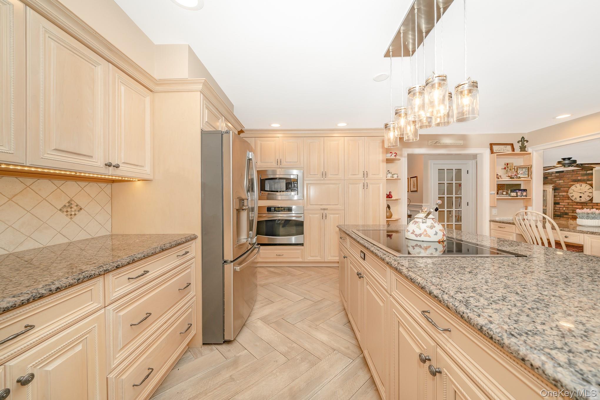 17 Thide Court, Smithtown, NY 11787