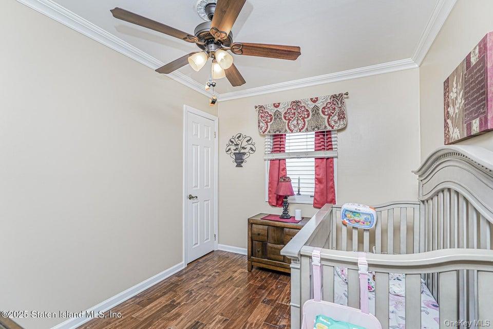 35 Nutwood Court, Staten Island, NY 10308