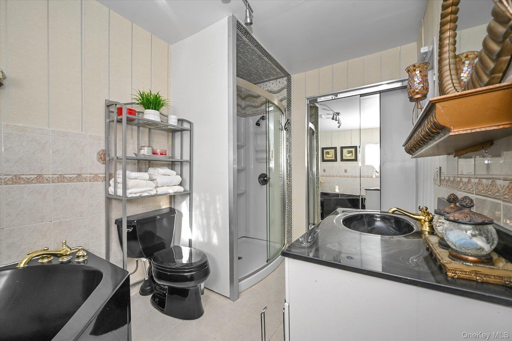 8817 190th Street, Hollis, NY 11423