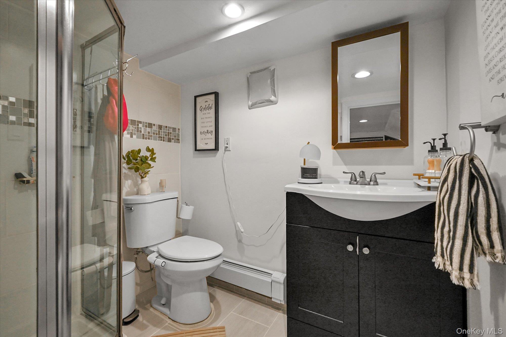 8817 190th Street, Hollis, NY 11423