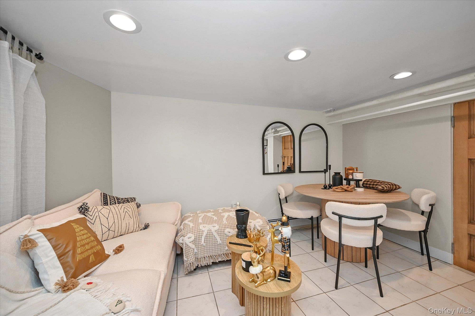 8817 190th Street, Hollis, NY 11423