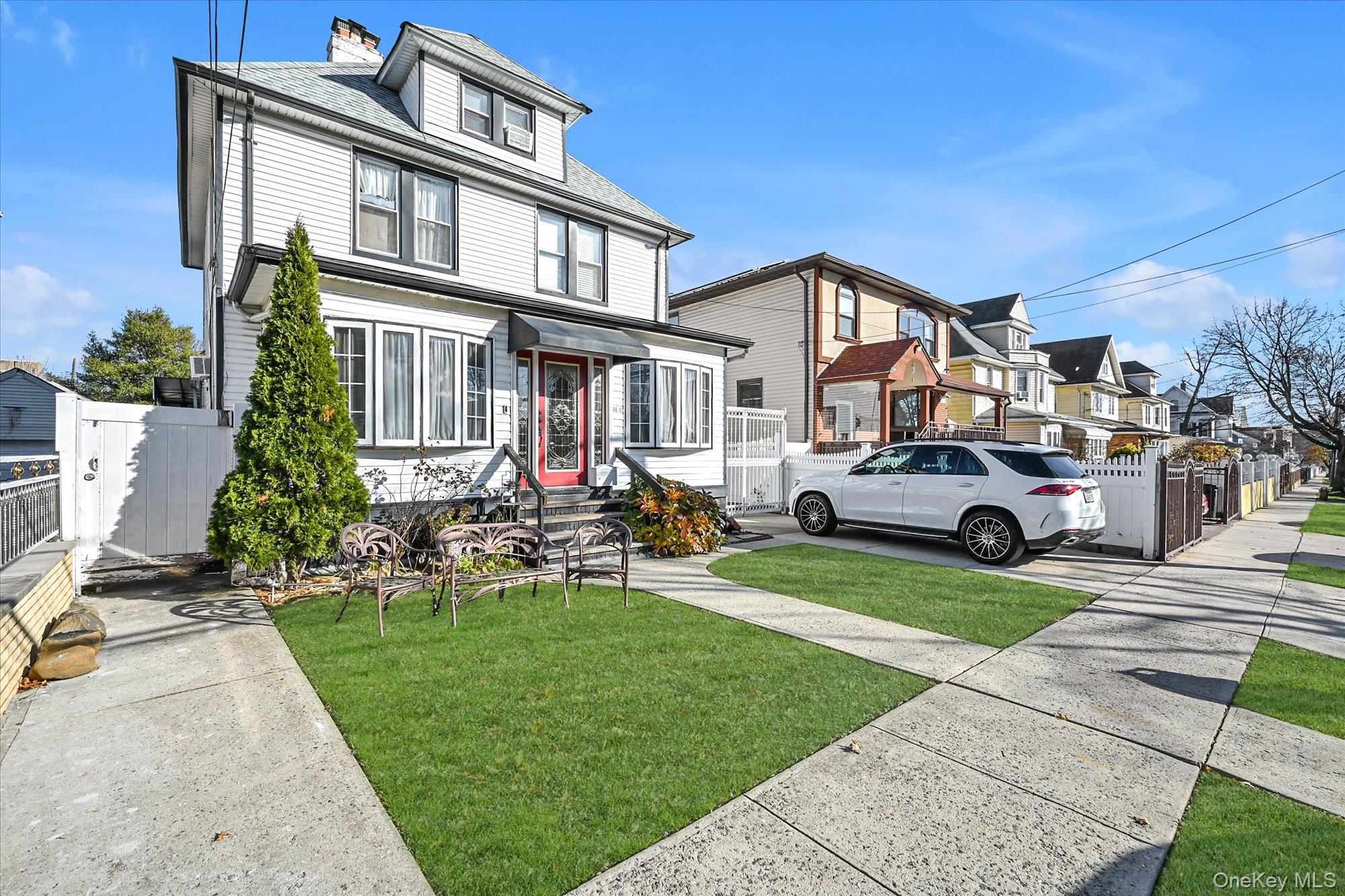 8817 190th Street, Hollis, NY 11423