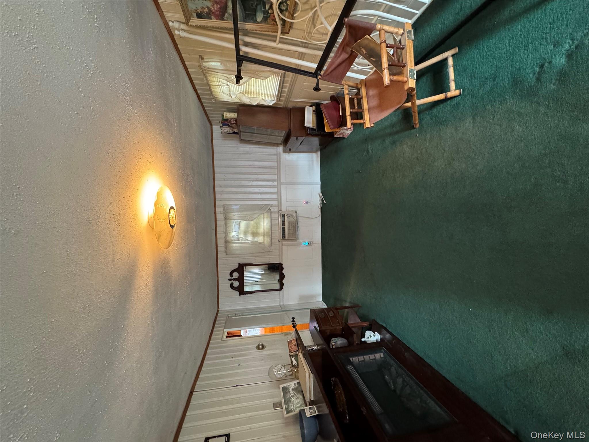 8 E Marie Street, Hudson, NY 12534