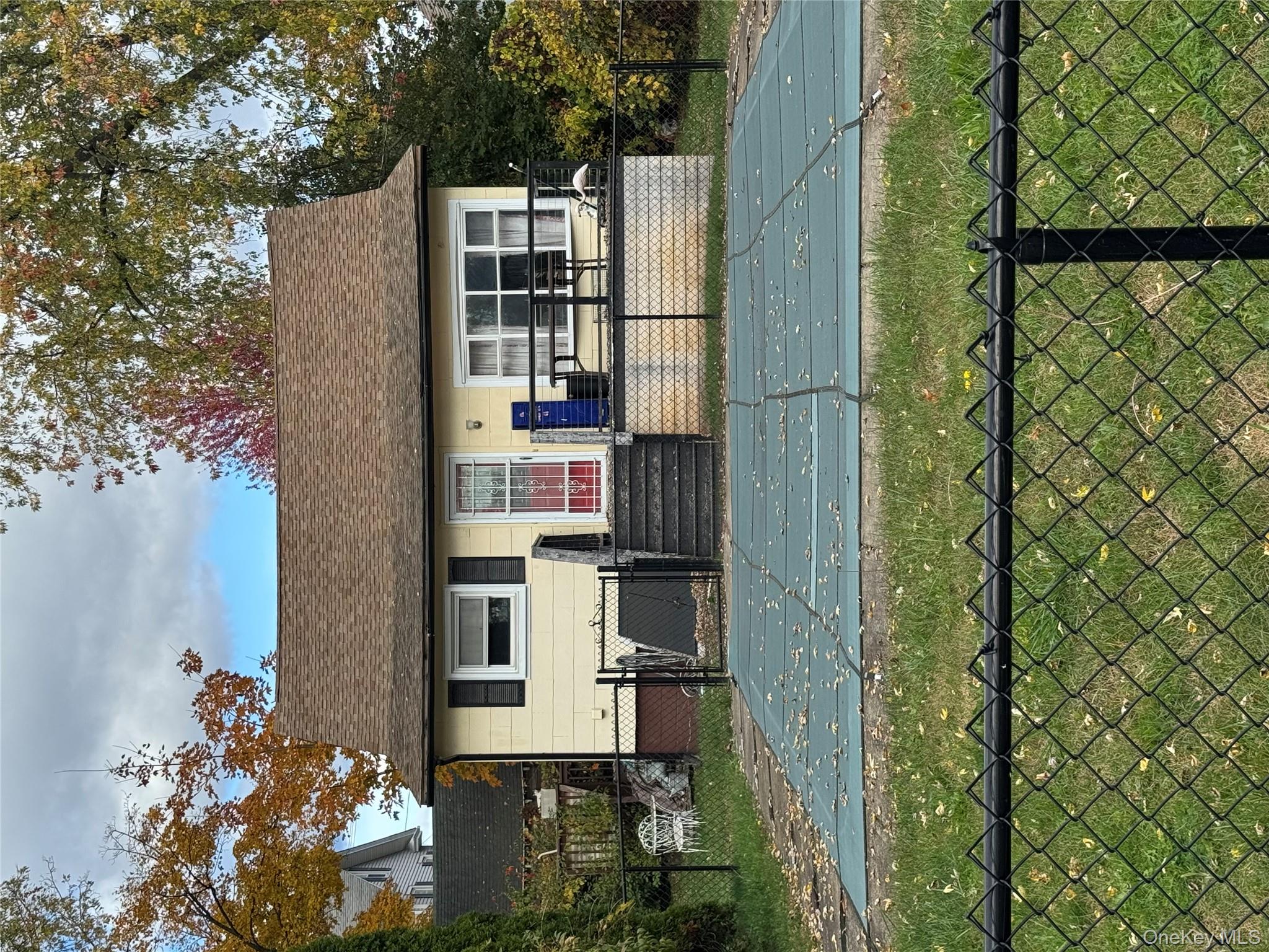 8 E Marie Street, Hudson, NY 12534