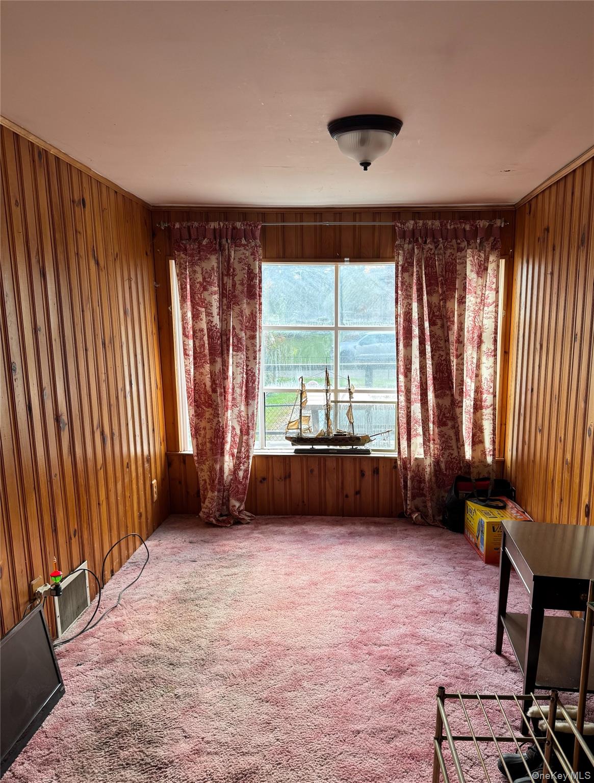 8 E Marie Street, Hudson, NY 12534