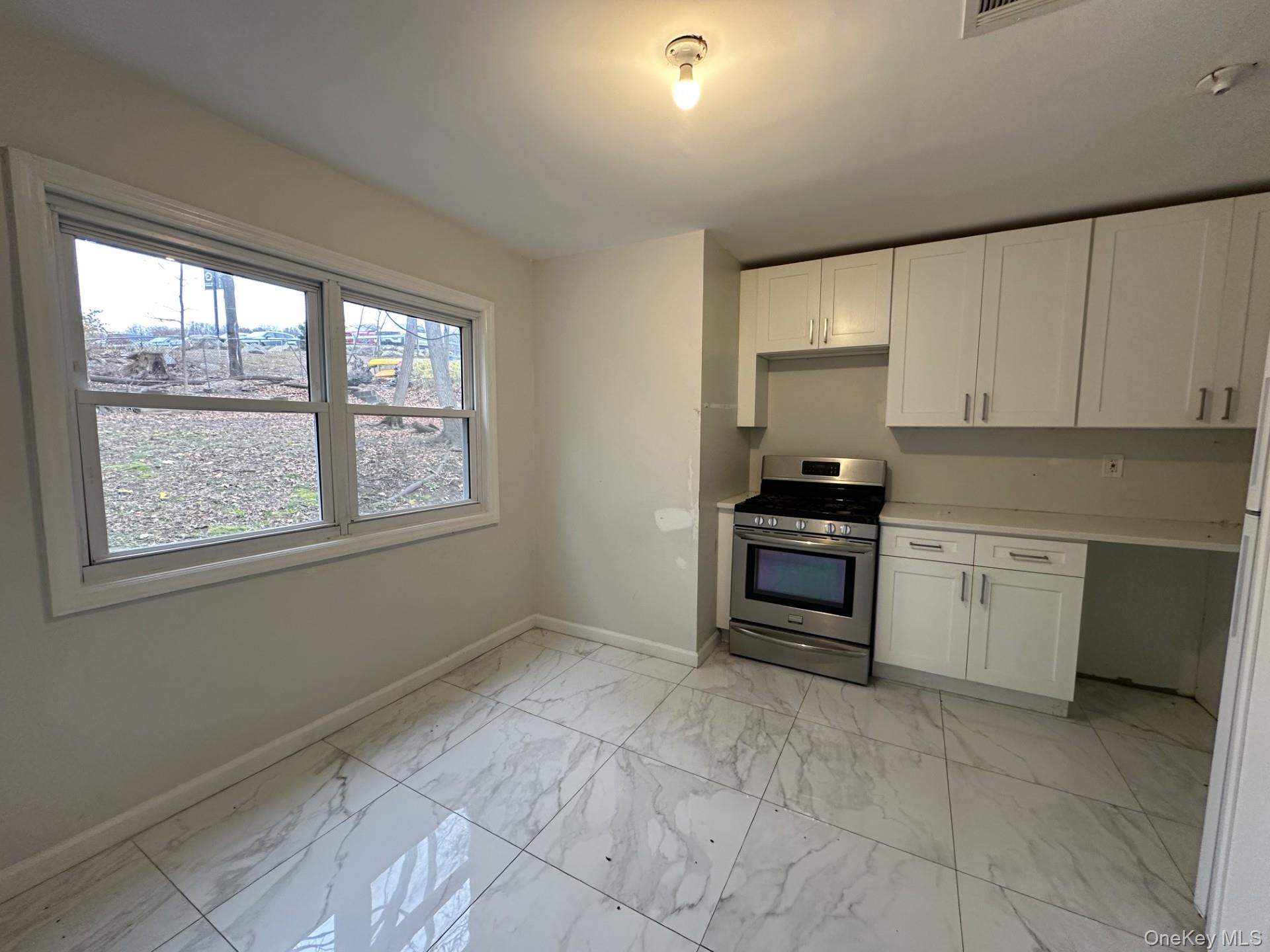 35 Dickinson Avenue, Nyack, NY 10960