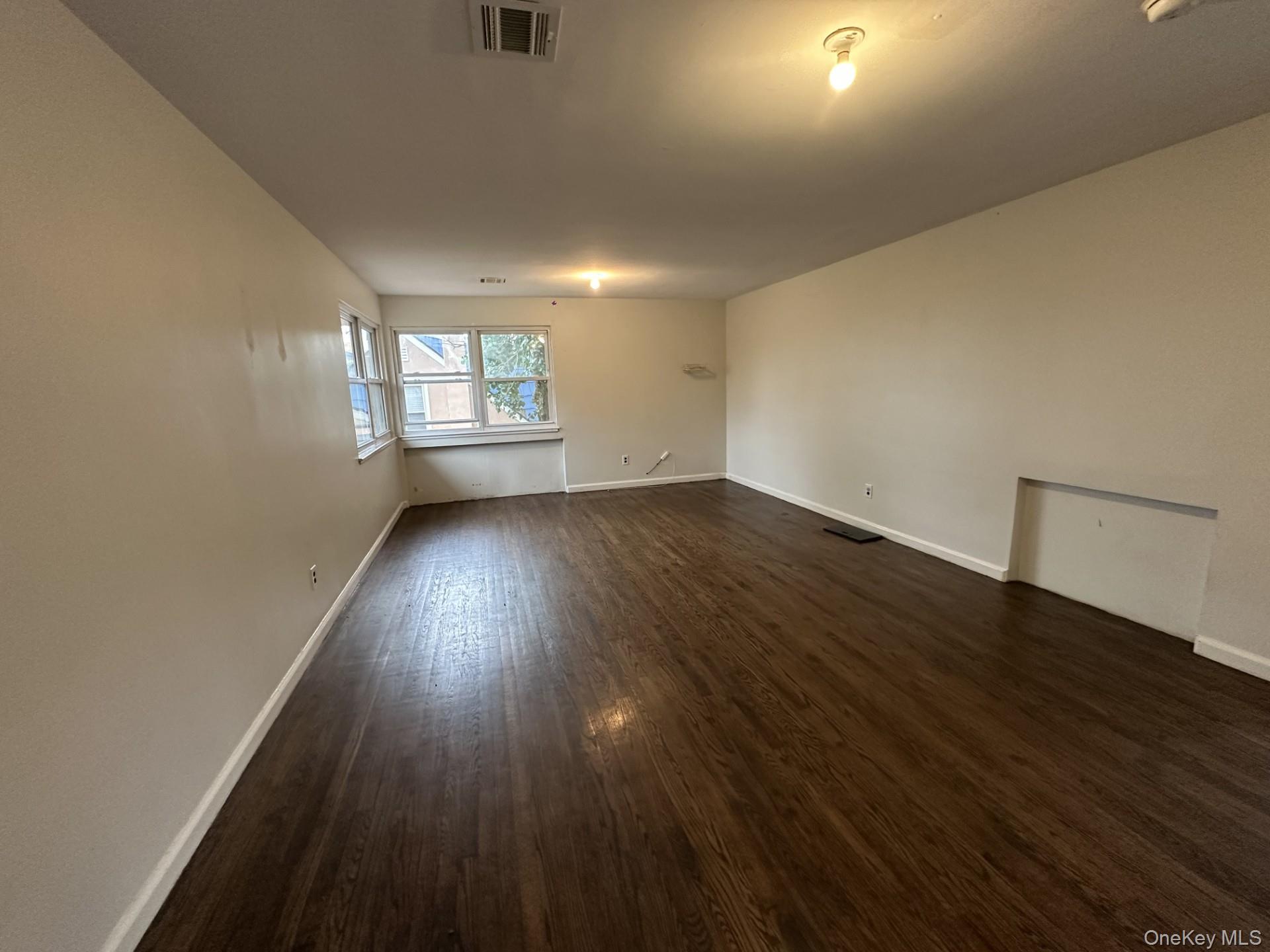 35 Dickinson Avenue, Nyack, NY 10960