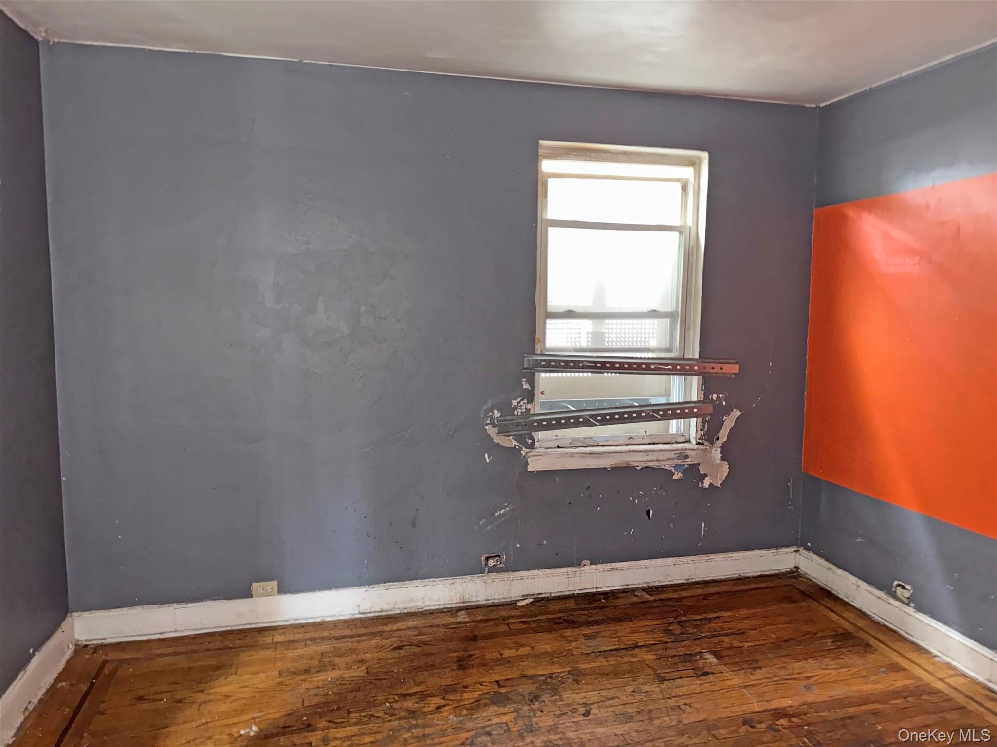 4077 Seton Avenue, Bronx, NY 10466