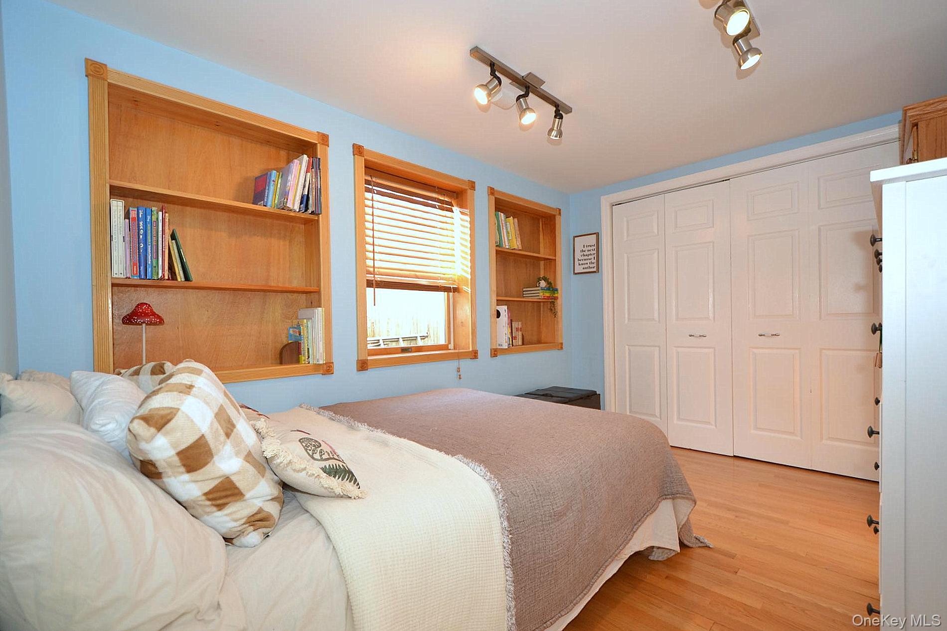 29 Granby Place, Ronkonkoma, NY 11779