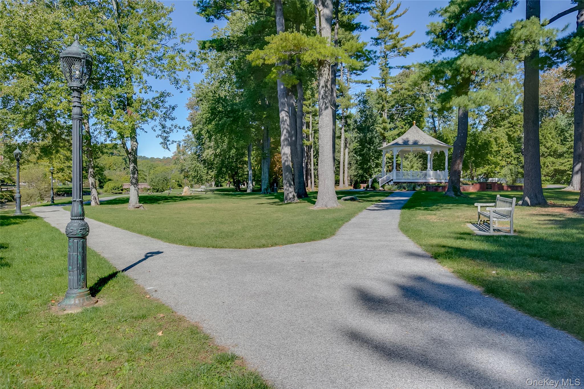 71 Cox Avenue, Armonk, NY 10504