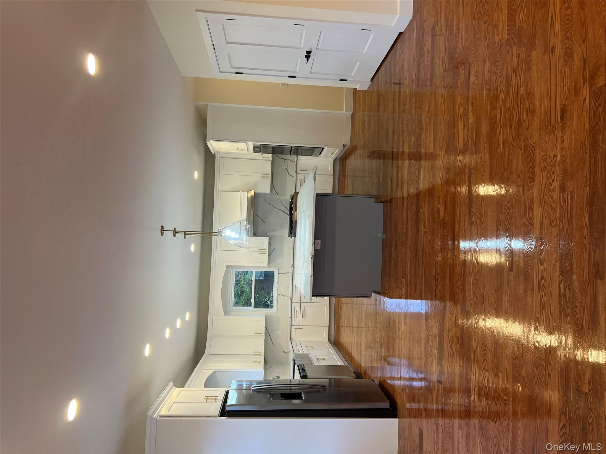 15 Sunlight Hill, Yonkers, NY 10704