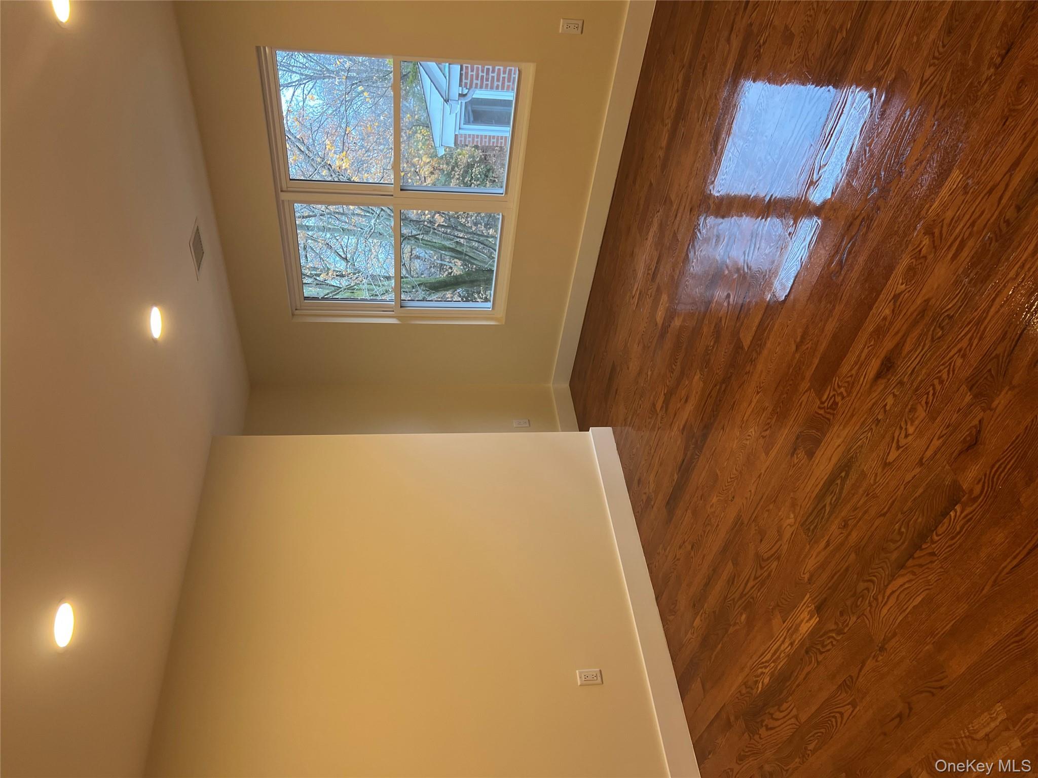 15 Sunlight Hill, Yonkers, NY 10704