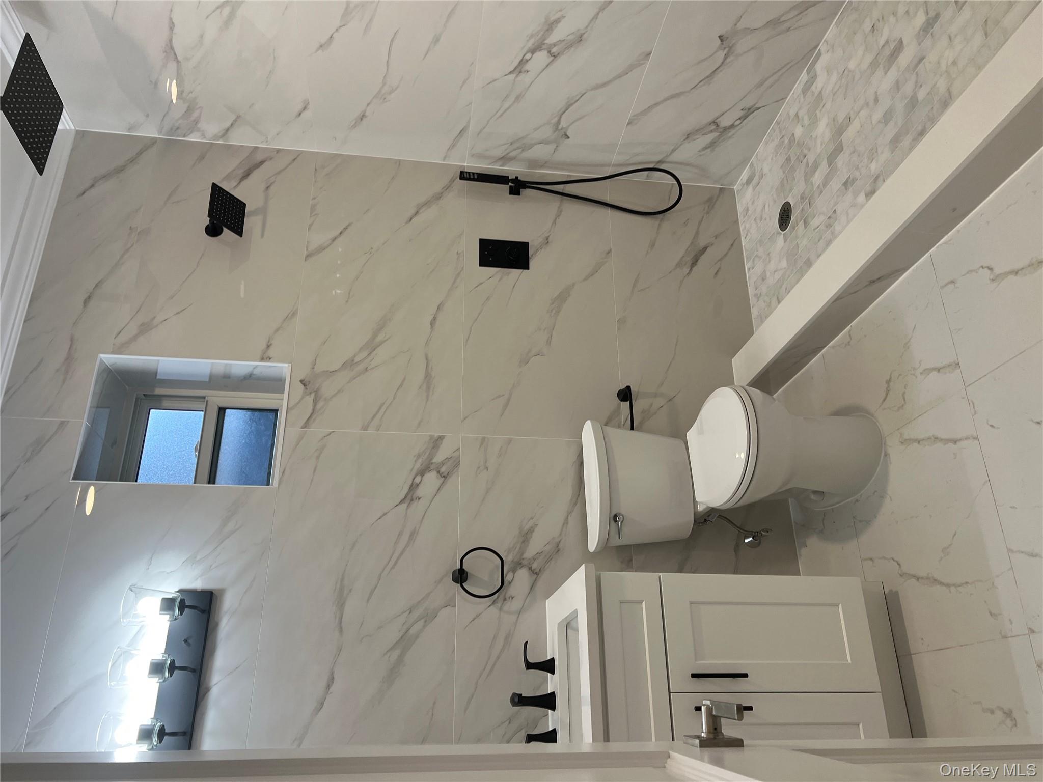 15 Sunlight Hill, Yonkers, NY 10704