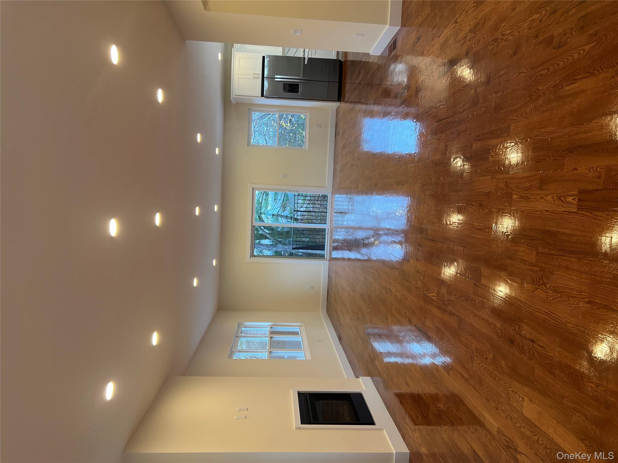 15 Sunlight Hill, Yonkers, NY 10704