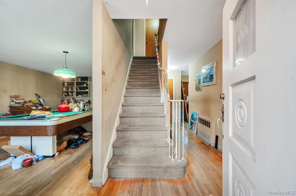 441 Roslyn Road, East Williston, NY 11596