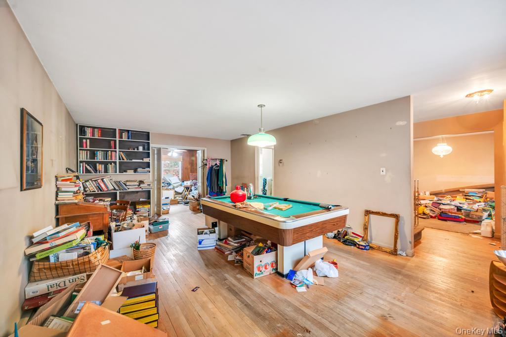 441 Roslyn Road, East Williston, NY 11596