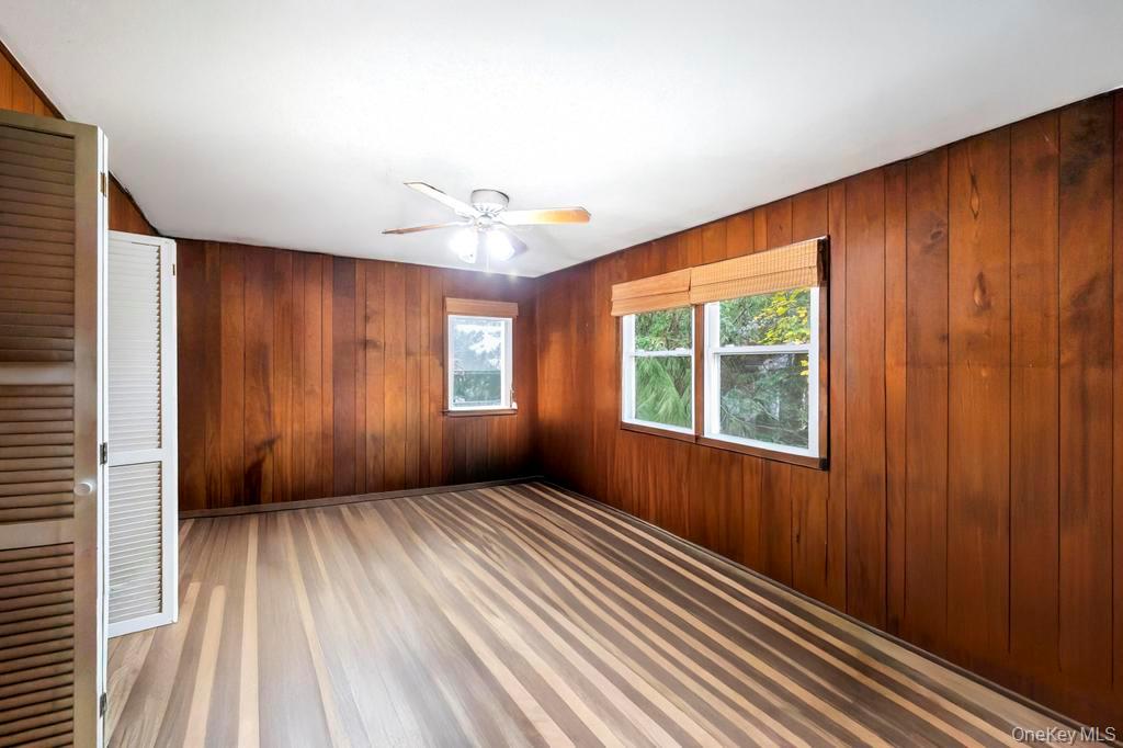 441 Roslyn Road, East Williston, NY 11596