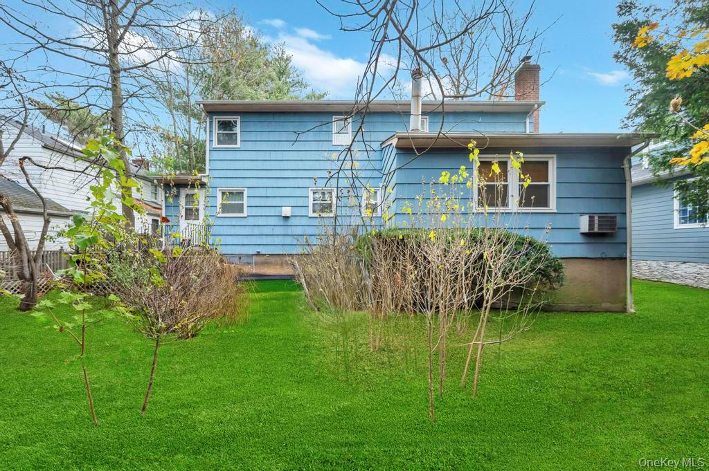 441 Roslyn Road, East Williston, NY 11596