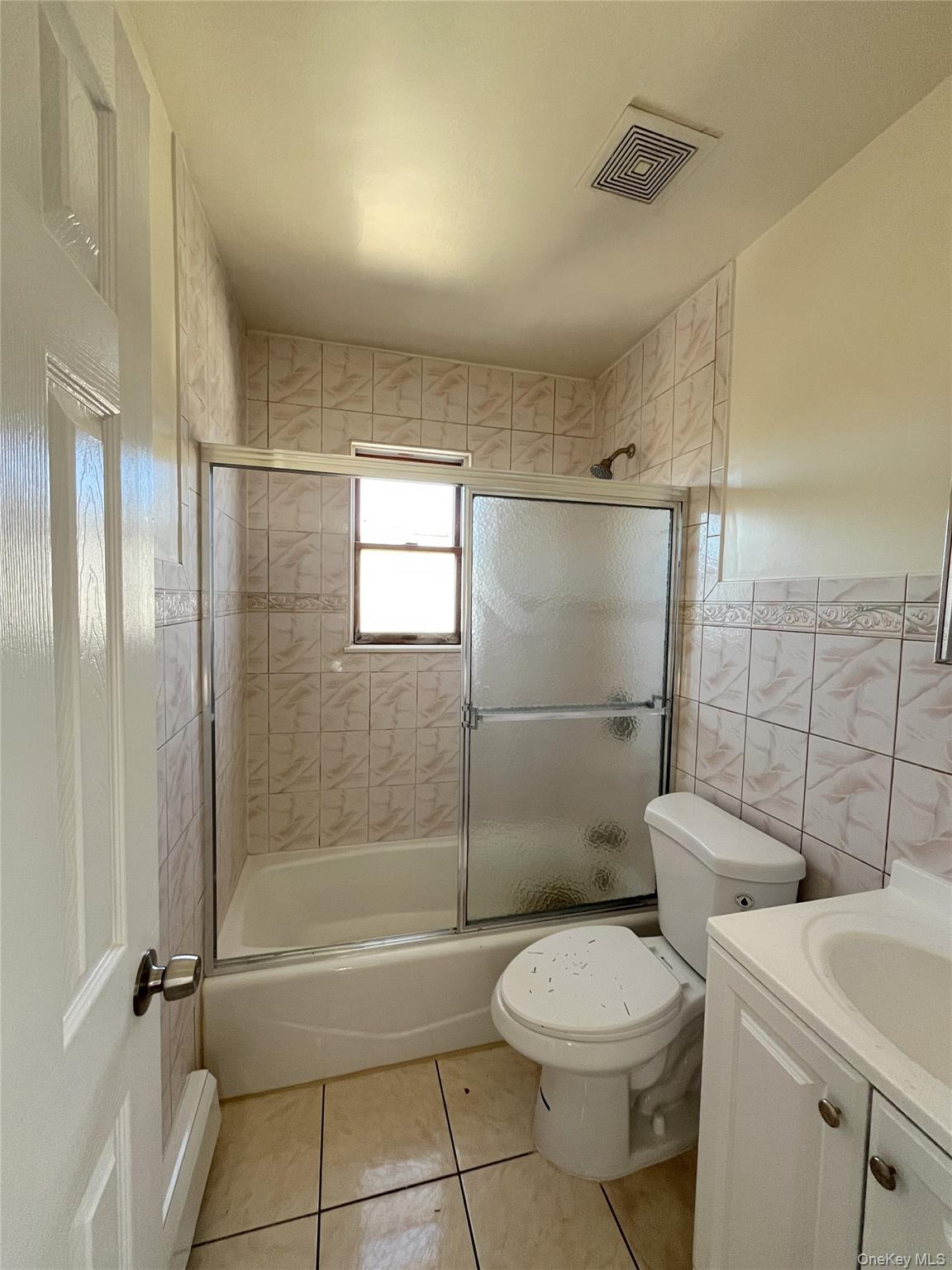 6040 55th Drive, Maspeth, NY 11378