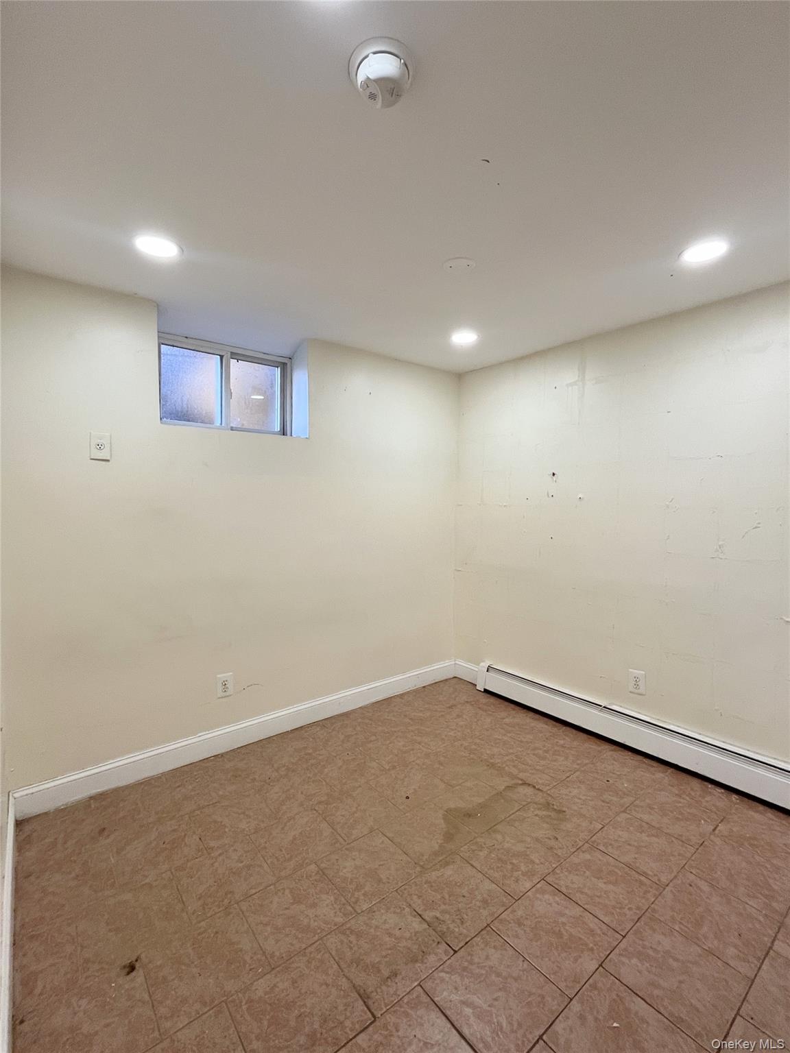 6040 55th Drive, Maspeth, NY 11378