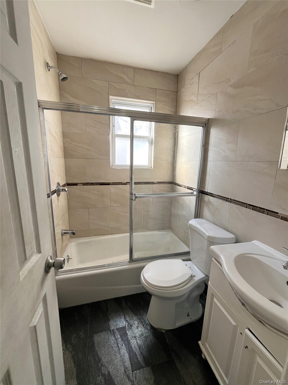 6040 55th Drive, Maspeth, NY 11378