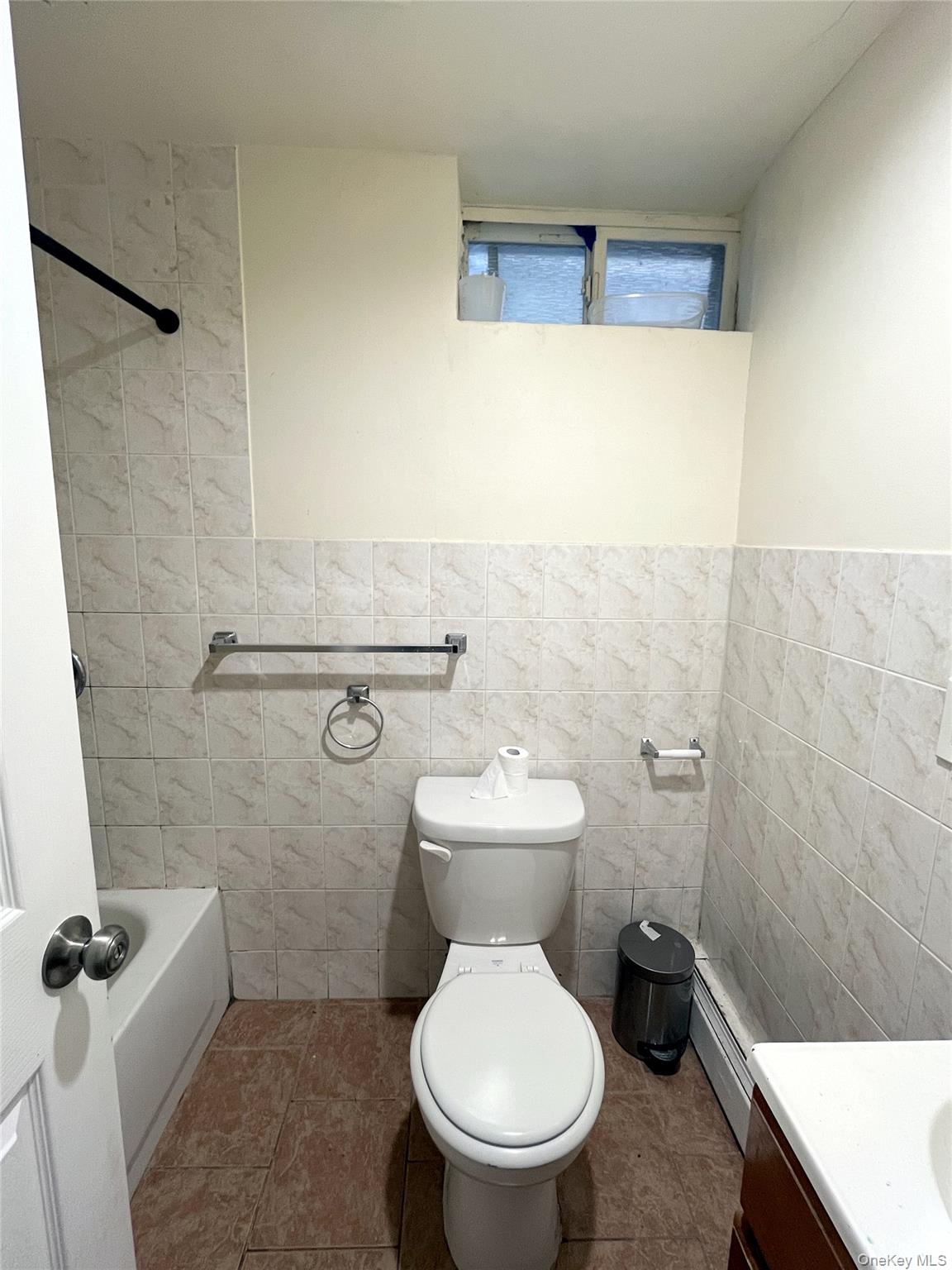 6040 55th Drive, Maspeth, NY 11378