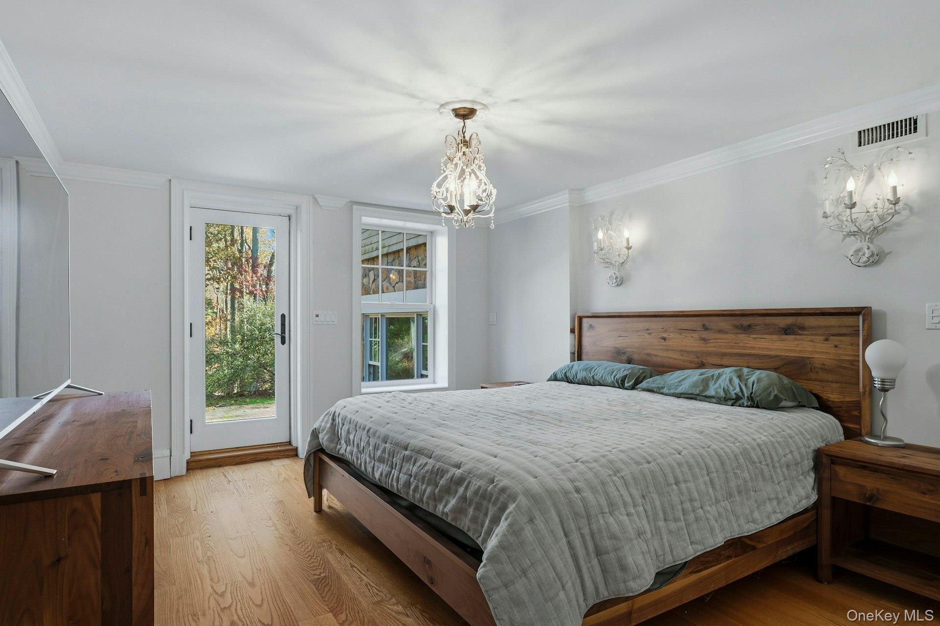 5 Mallard Drive, Lloyd Harbor, NY 11743