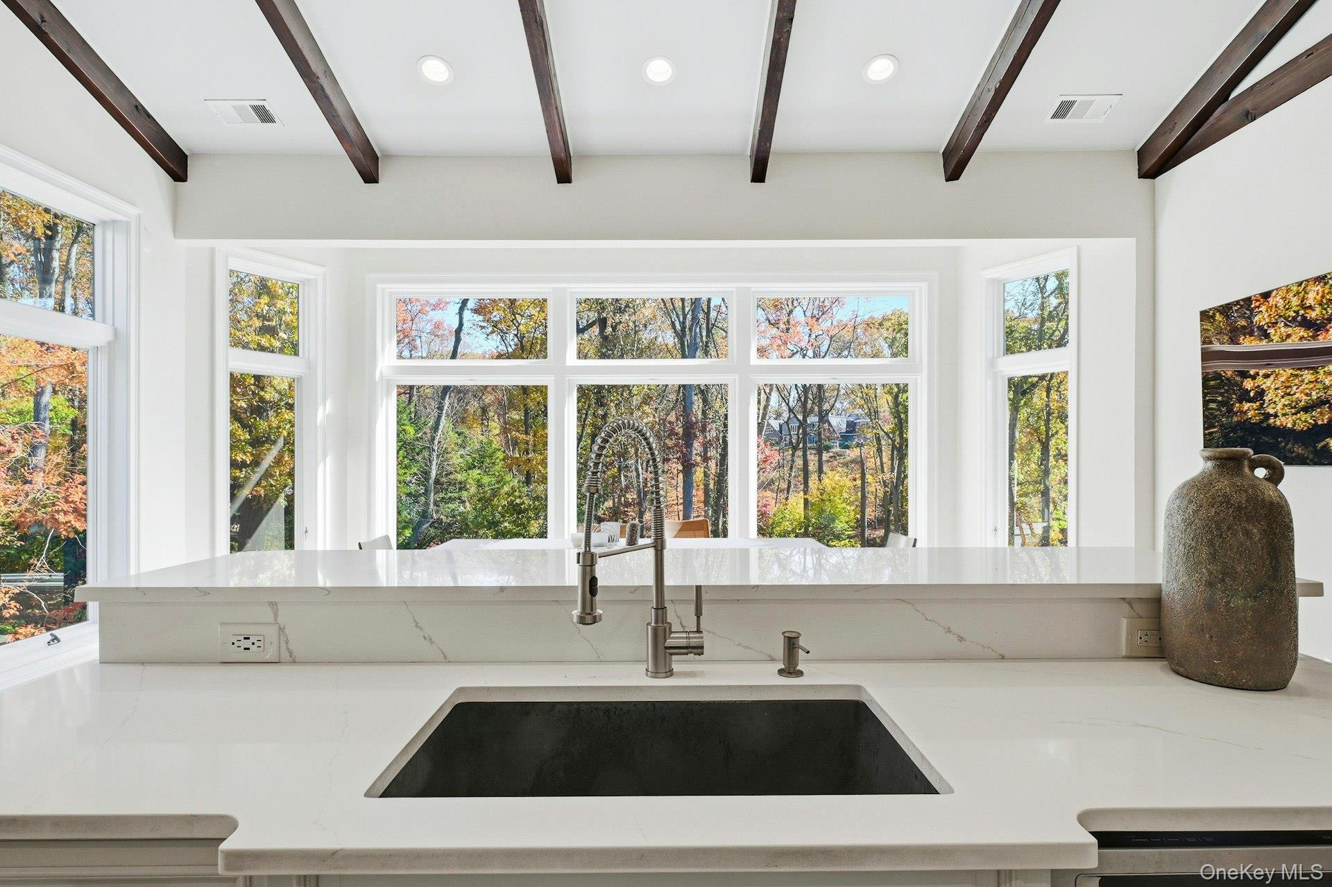 5 Mallard Drive, Lloyd Harbor, NY 11743