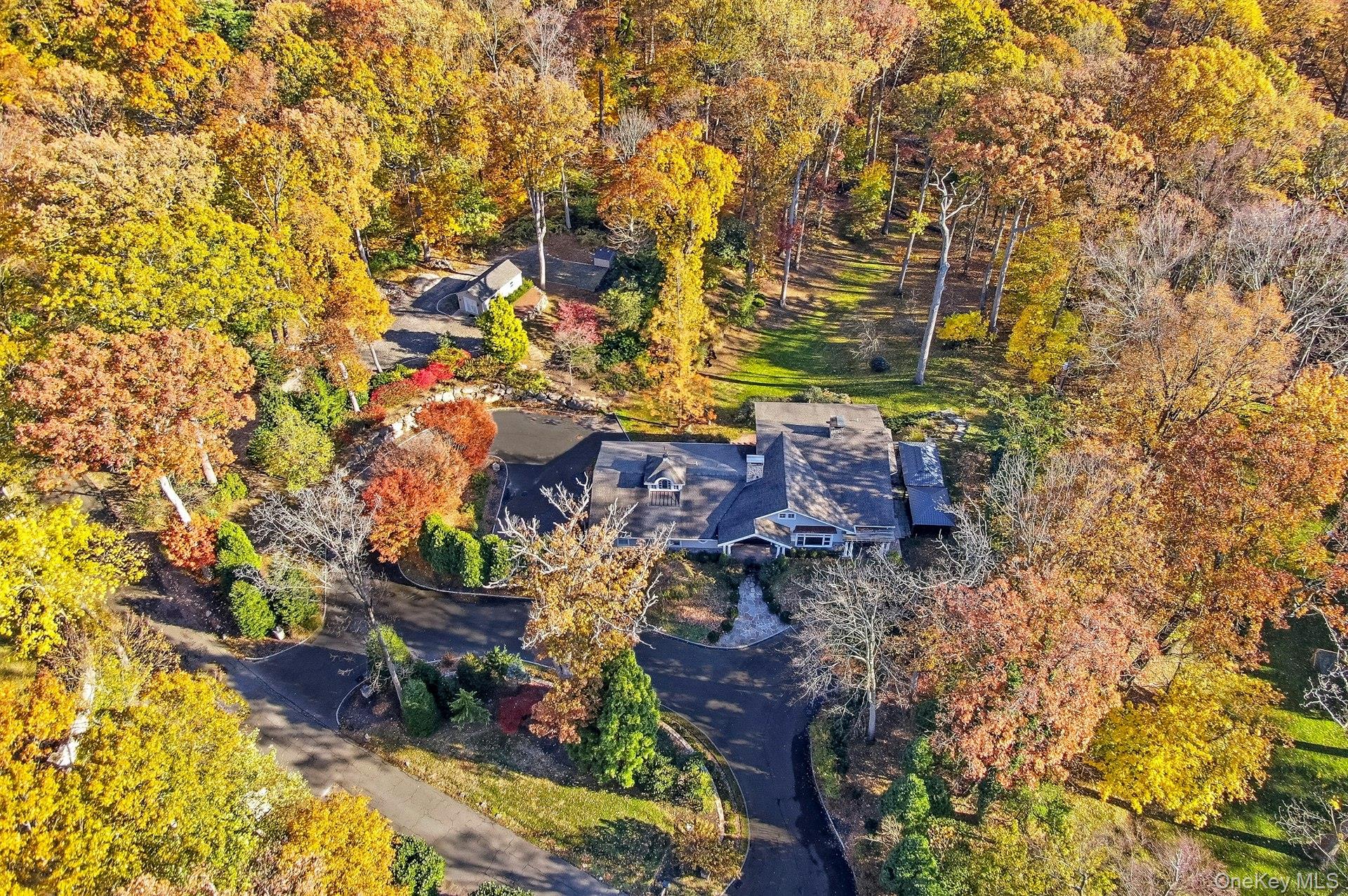 5 Mallard Drive, Lloyd Harbor, NY 11743