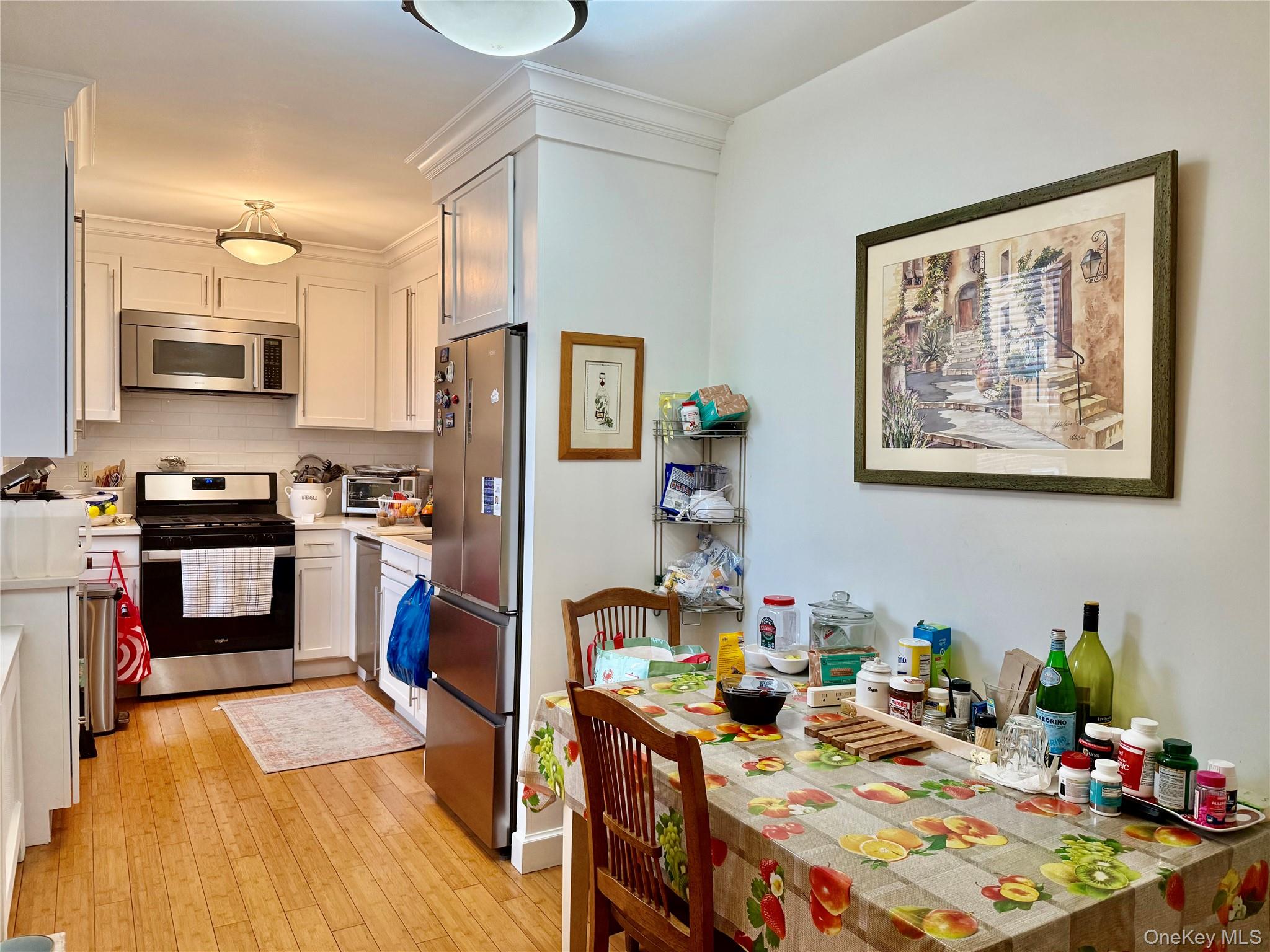 75 S middle neck # 4H, Great Neck, NY 11021