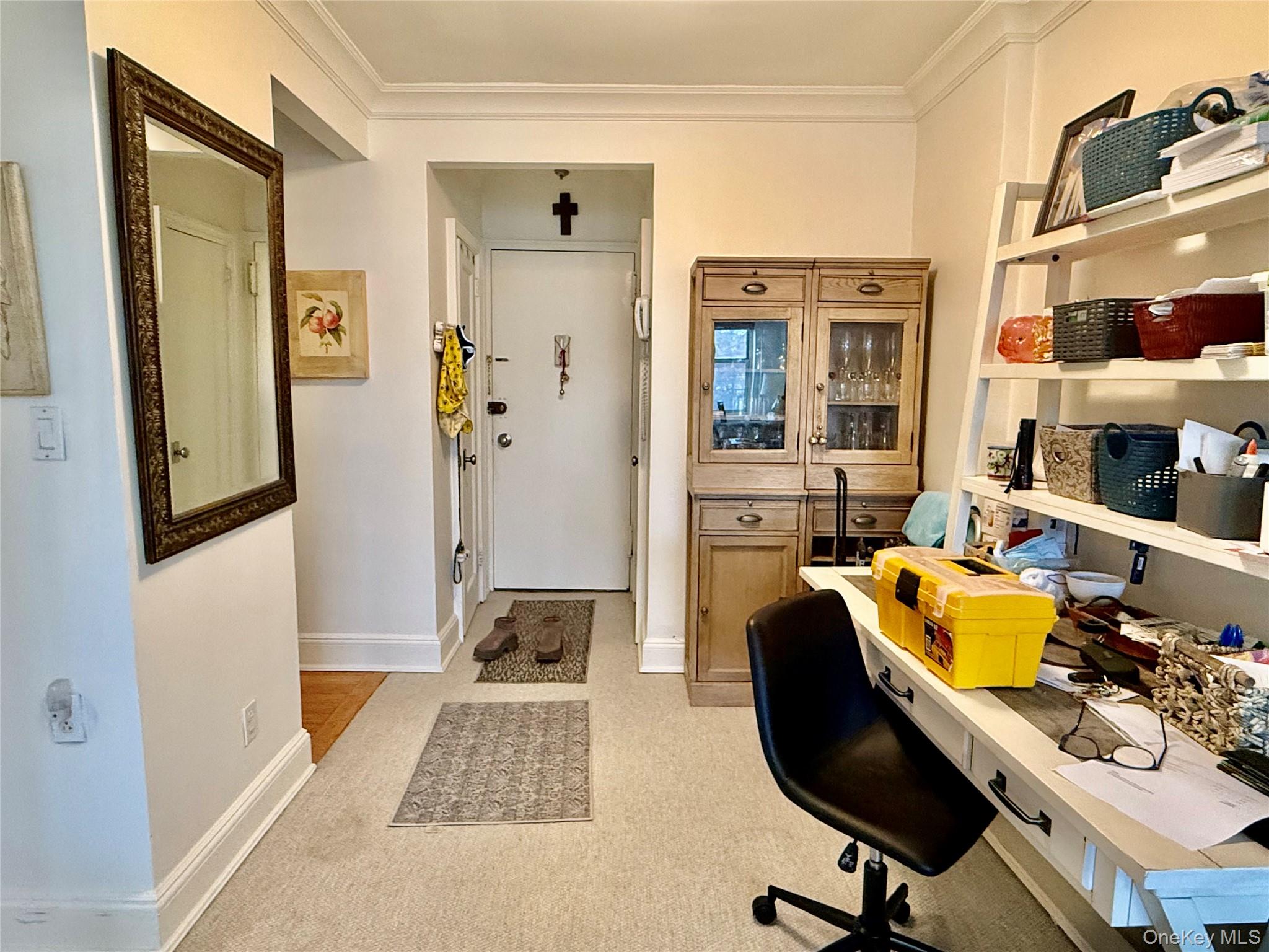 75 S middle neck # 4H, Great Neck, NY 11021