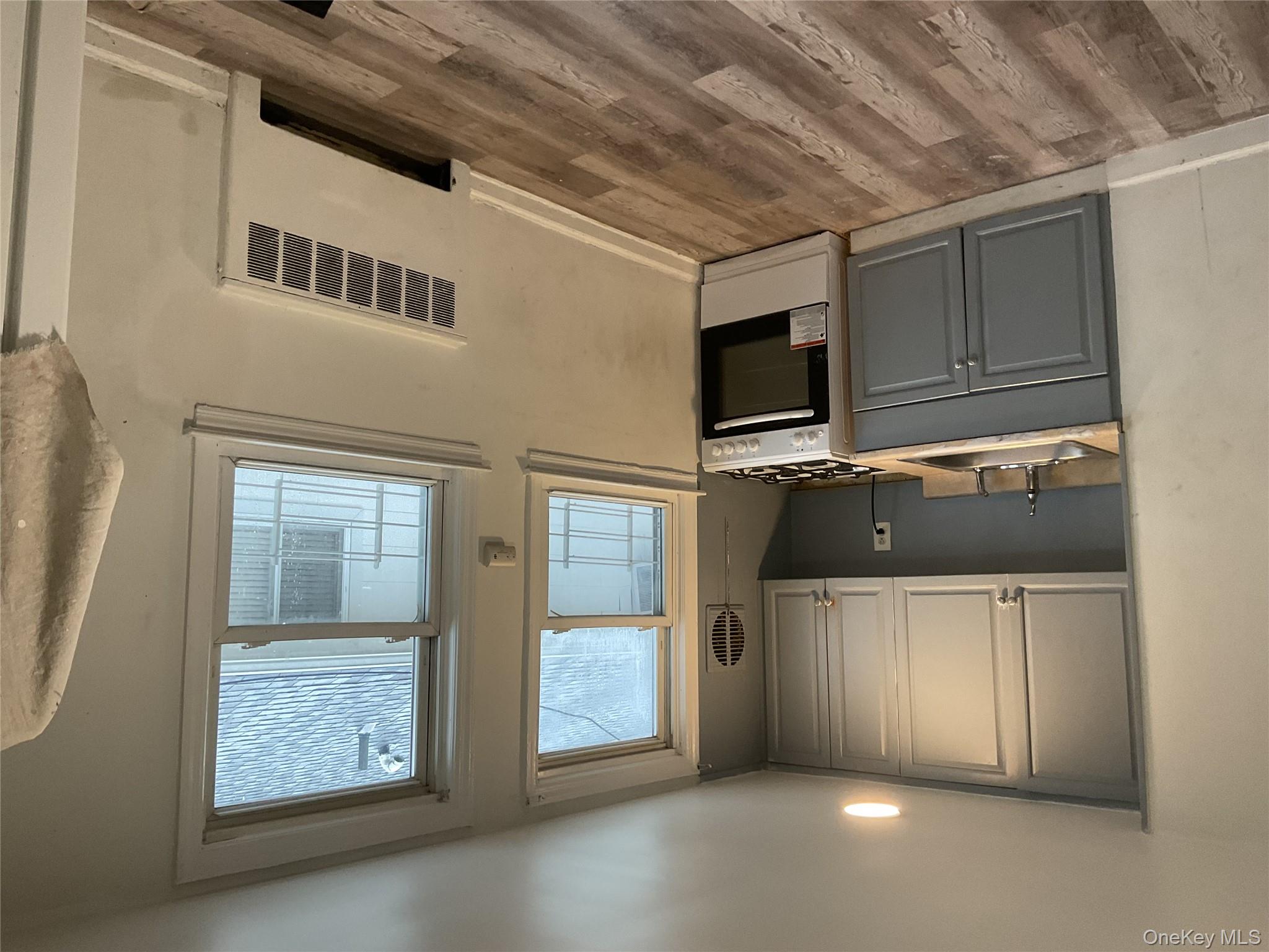 83 Adams Street, East Rockaway, NY 11518