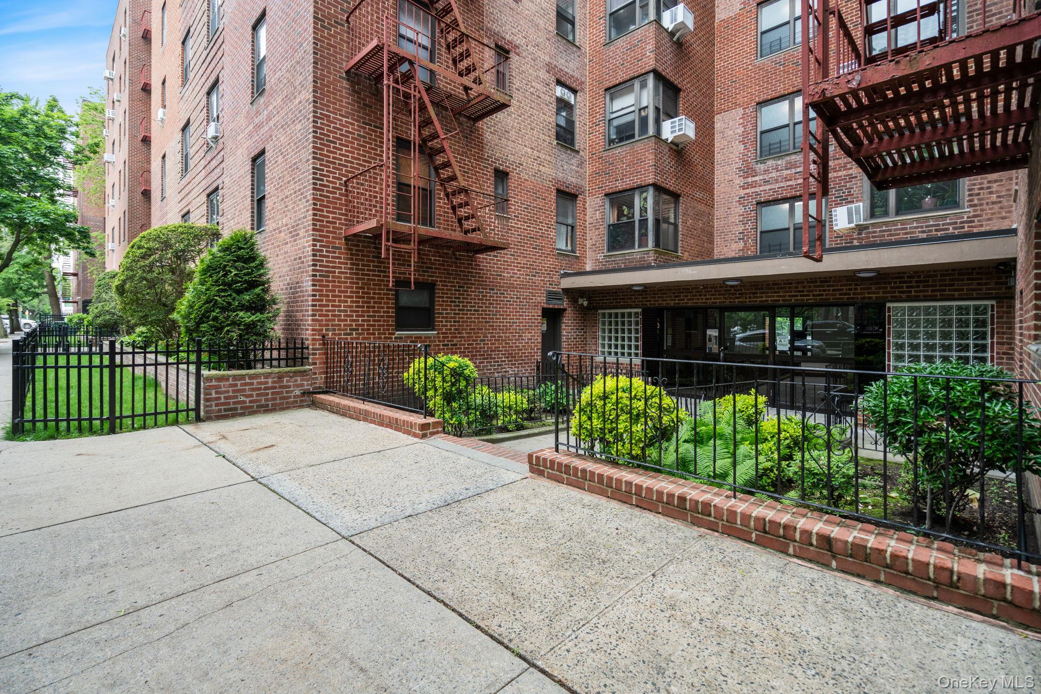 32-40 89 Street # C409, East Elmhurst, NY 11369