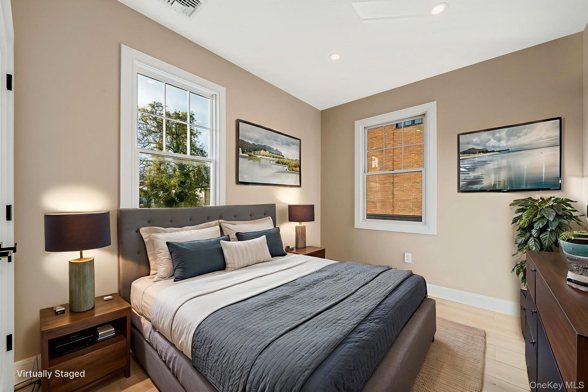 24 Skillman Street # Lower, Roslyn, NY 11576