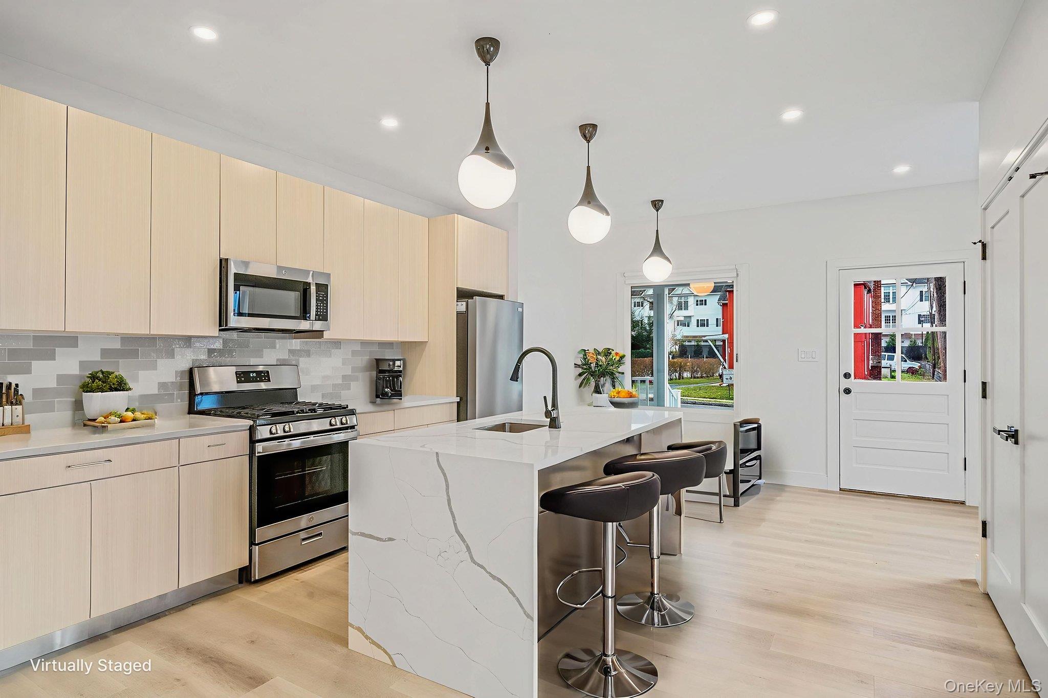 24 Skillman Street # Lower, Roslyn, NY 11576