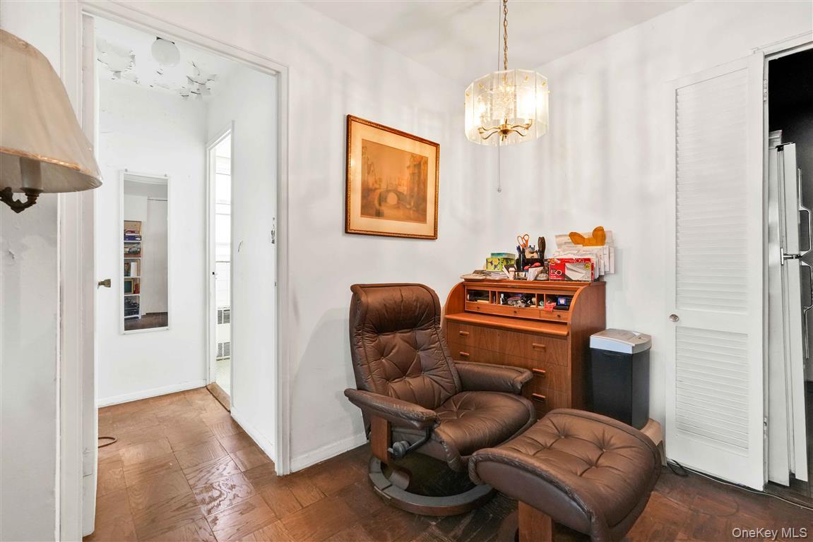 77 E 12 Street # 17K, New York (Manhattan), NY 10003