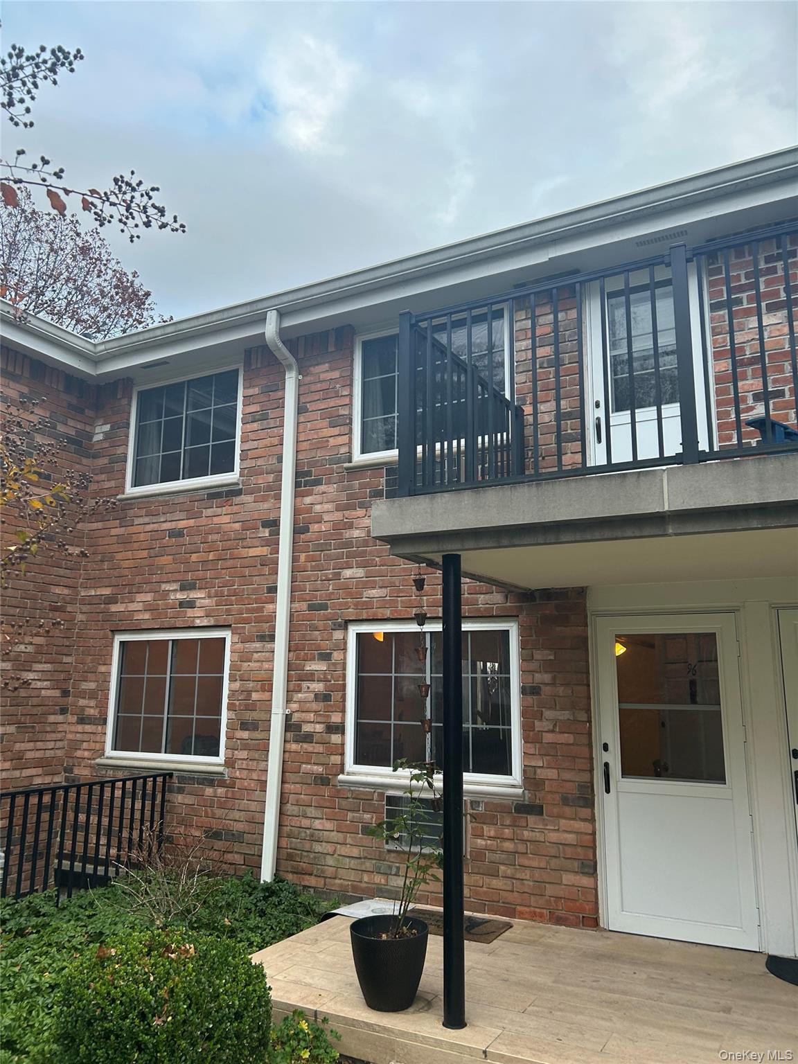 96 Jervis Avenue # 96, Farmingdale, NY 11735