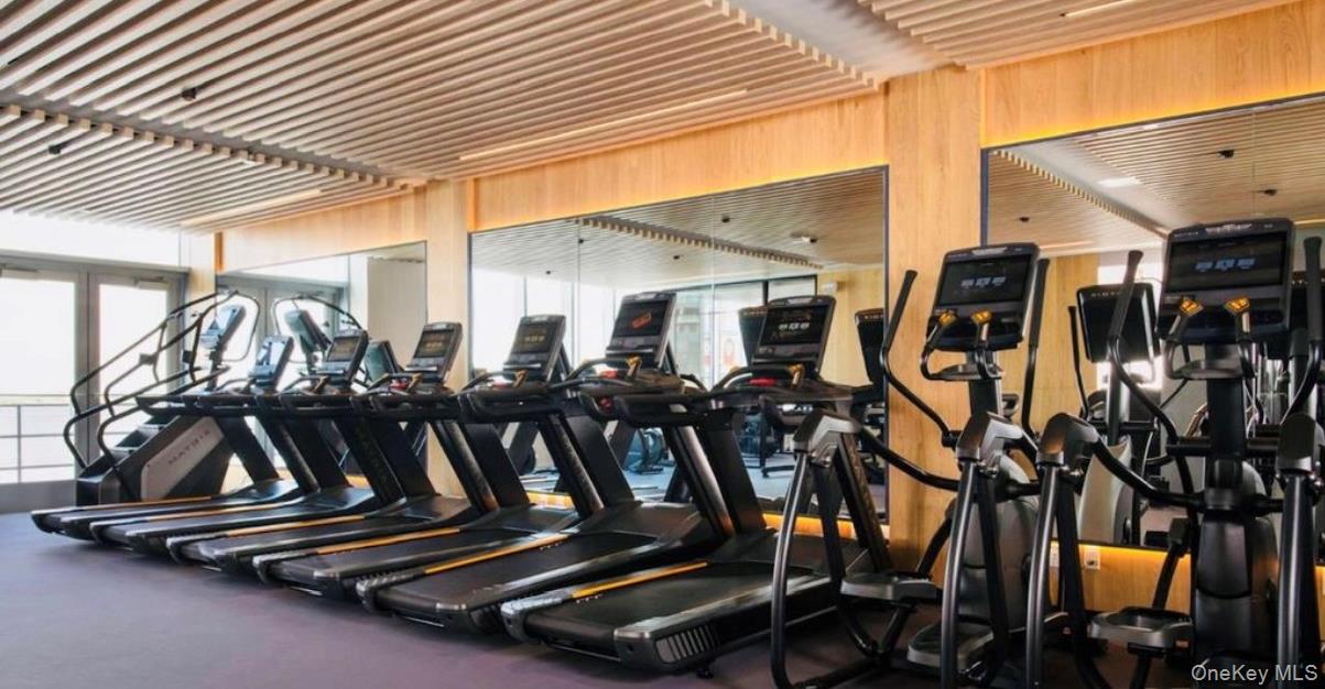 13327 39th Avenue # 11S, Flushing, NY 11354