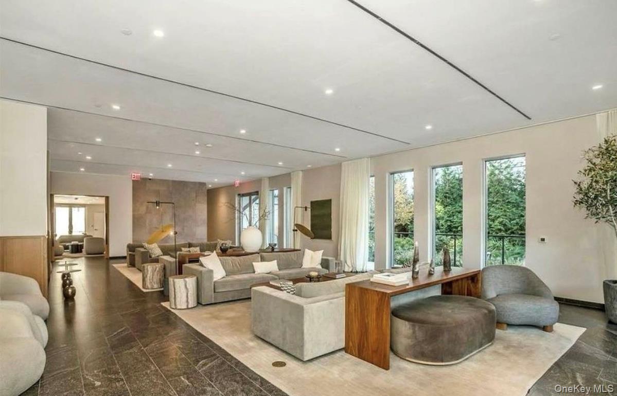 13327 39th Avenue # 11S, Flushing, NY 11354