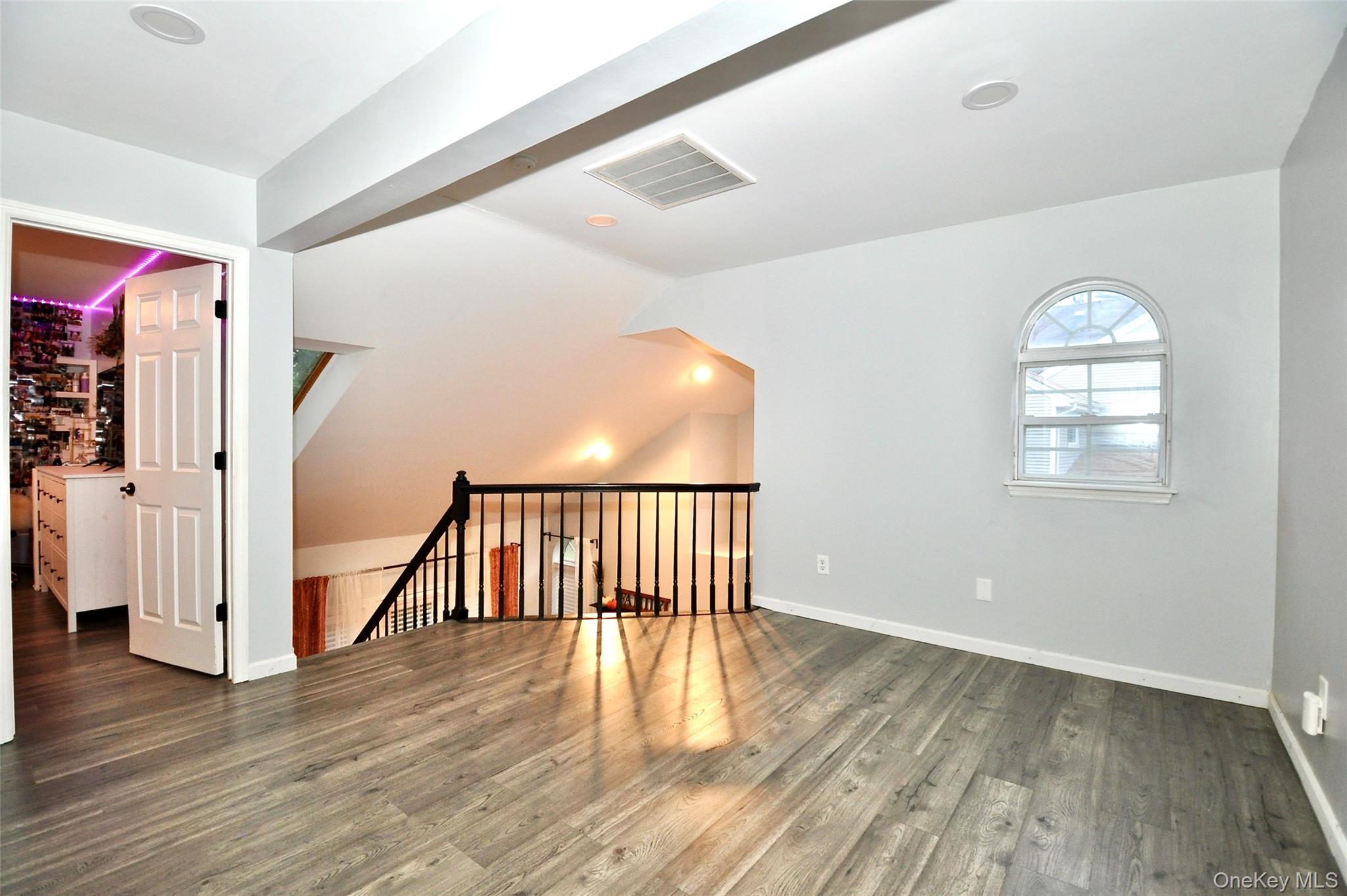 1067 Washington Green, New Windsor, NY 12553