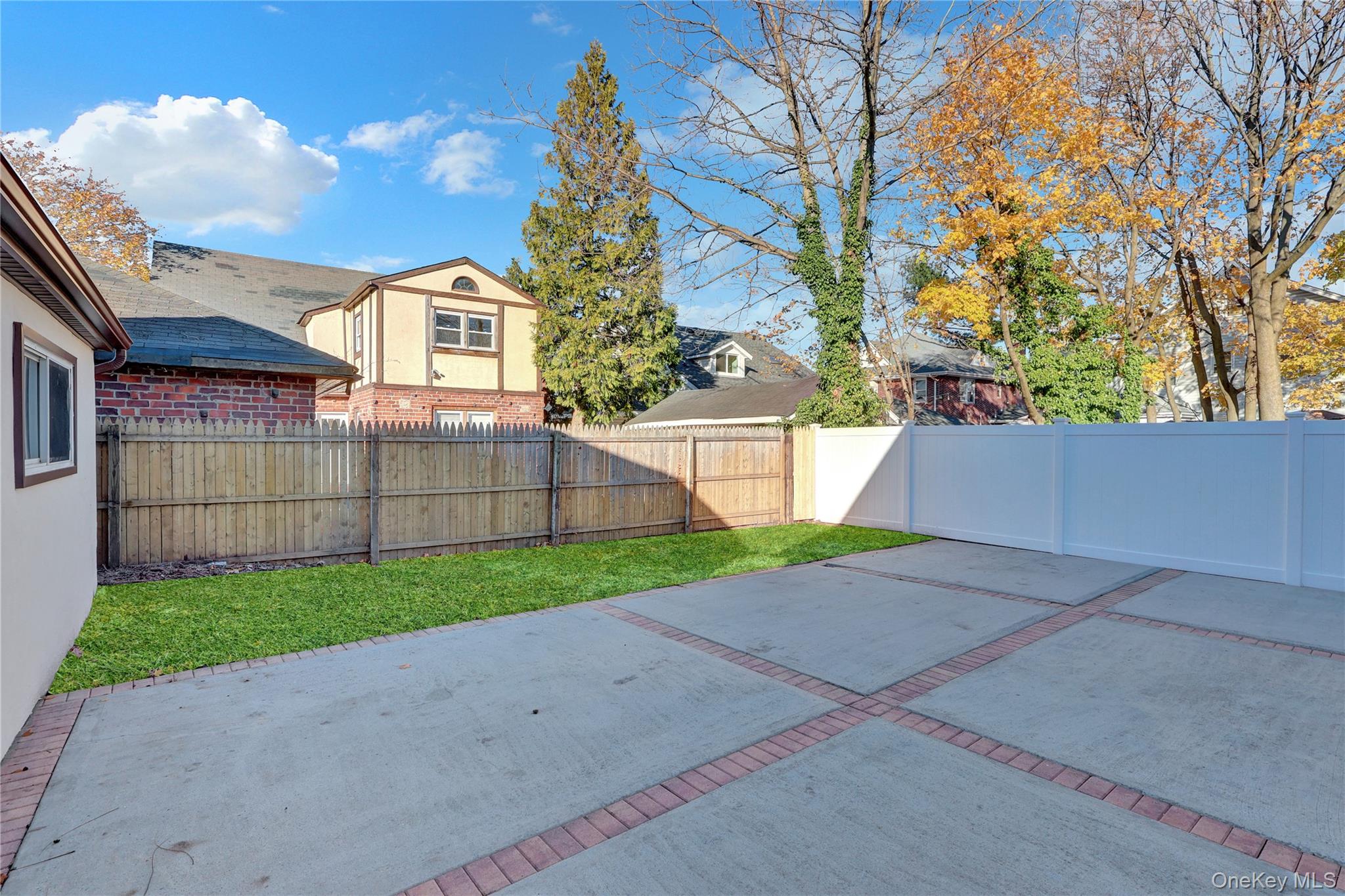 64 W Milton Street, Freeport, NY 11520