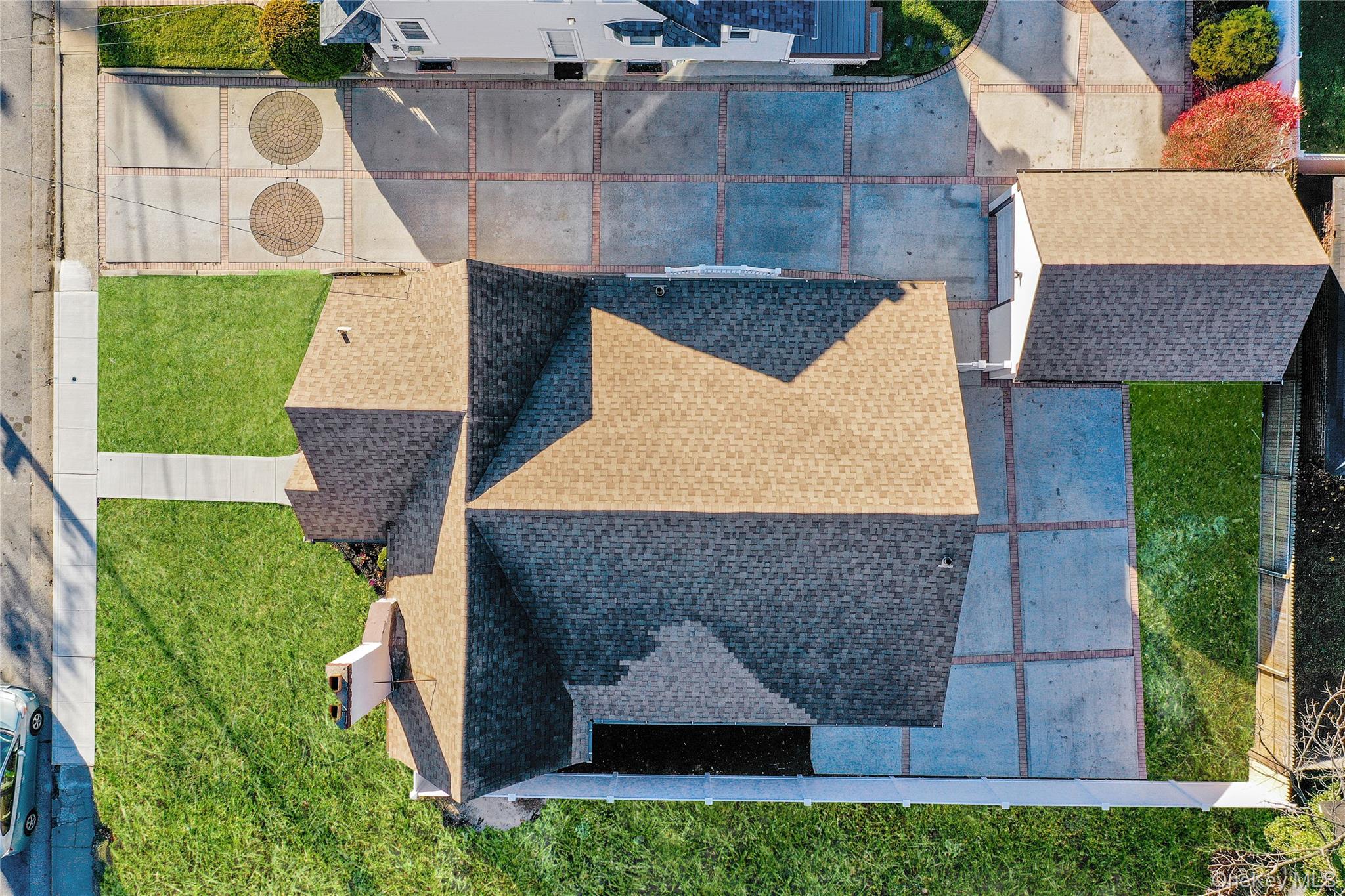 64 W Milton Street, Freeport, NY 11520