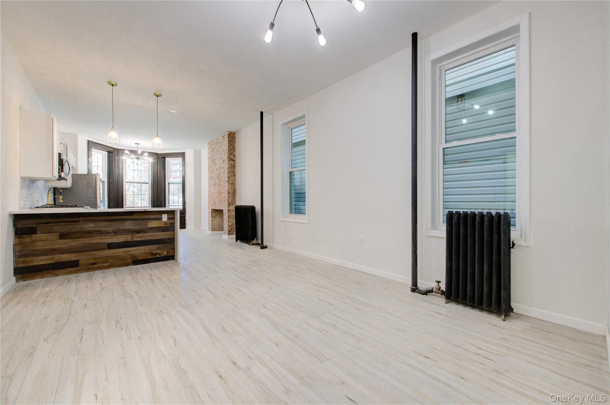 330 E 198th Street, Bronx, NY 10458