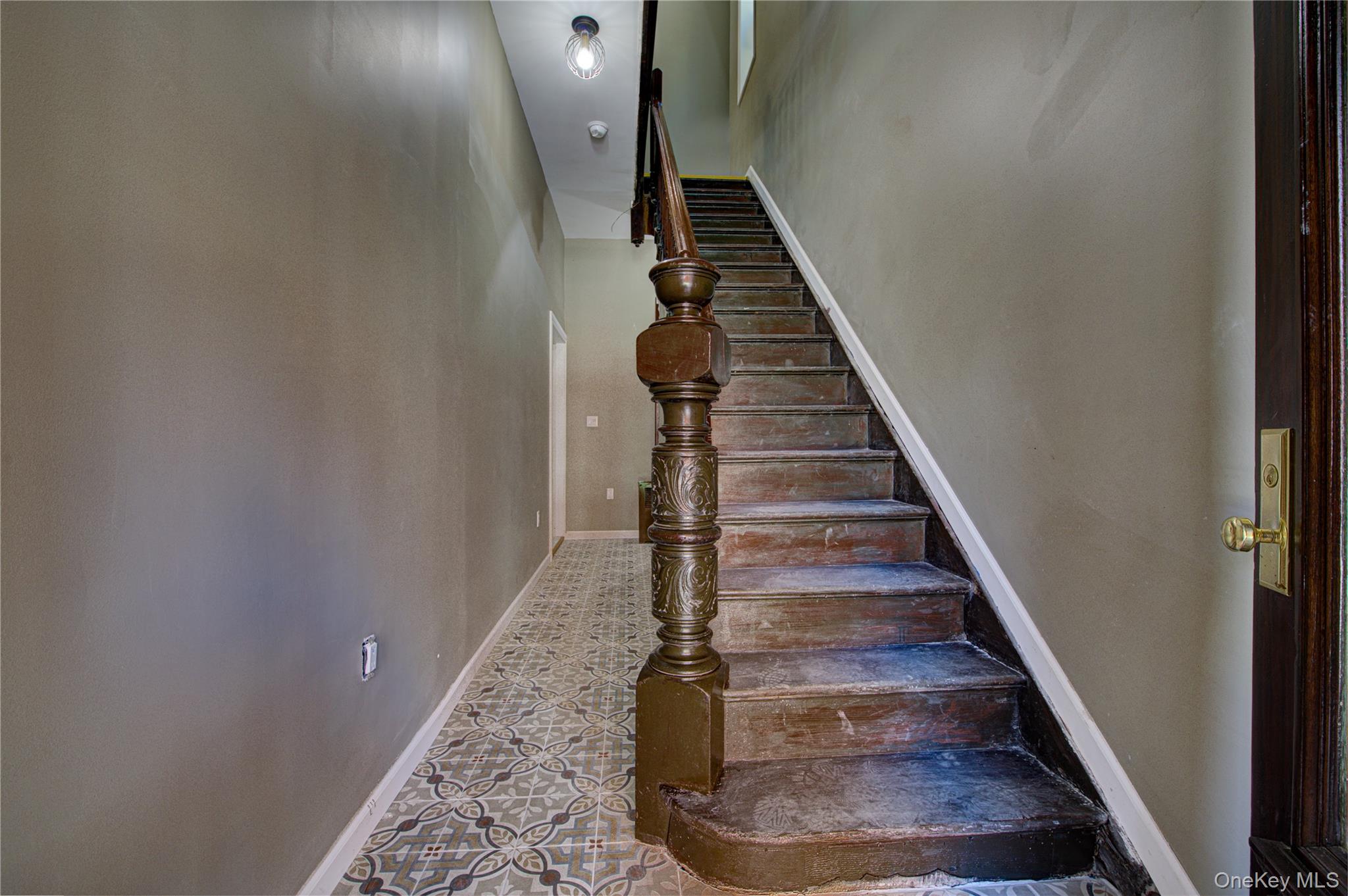 330 E 198th Street, Bronx, NY 10458